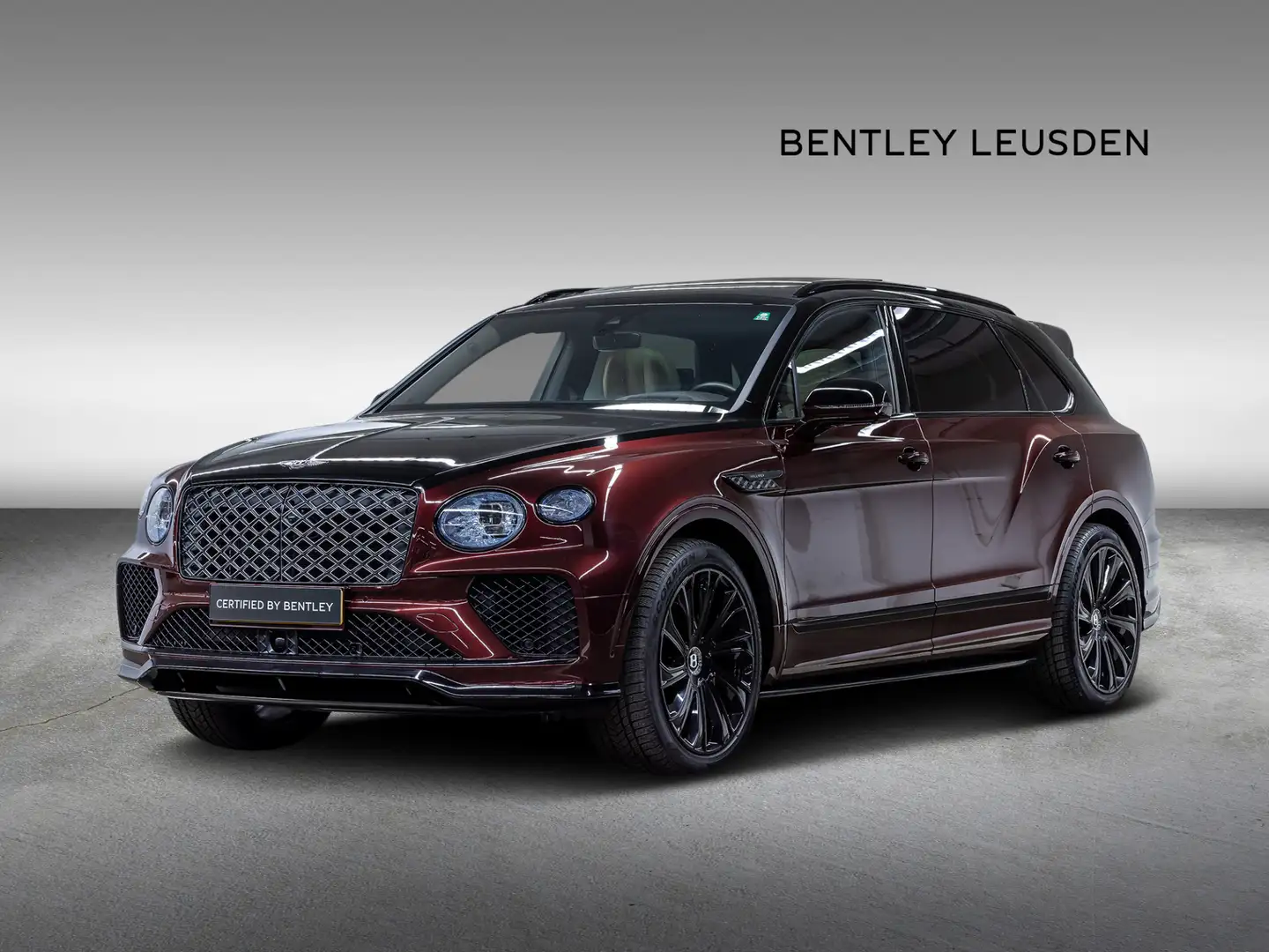Bentley Bentayga EWB Mulliner |Black Line|Cooler|Duo tone Zwart - 1