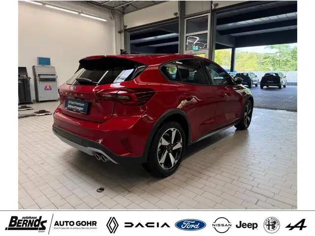 Ford Focus view 5