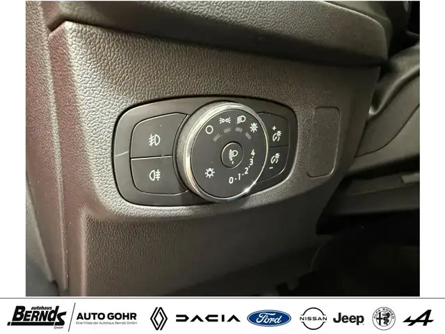 Ford Focus view 14