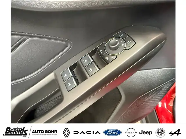 Ford Focus view 13