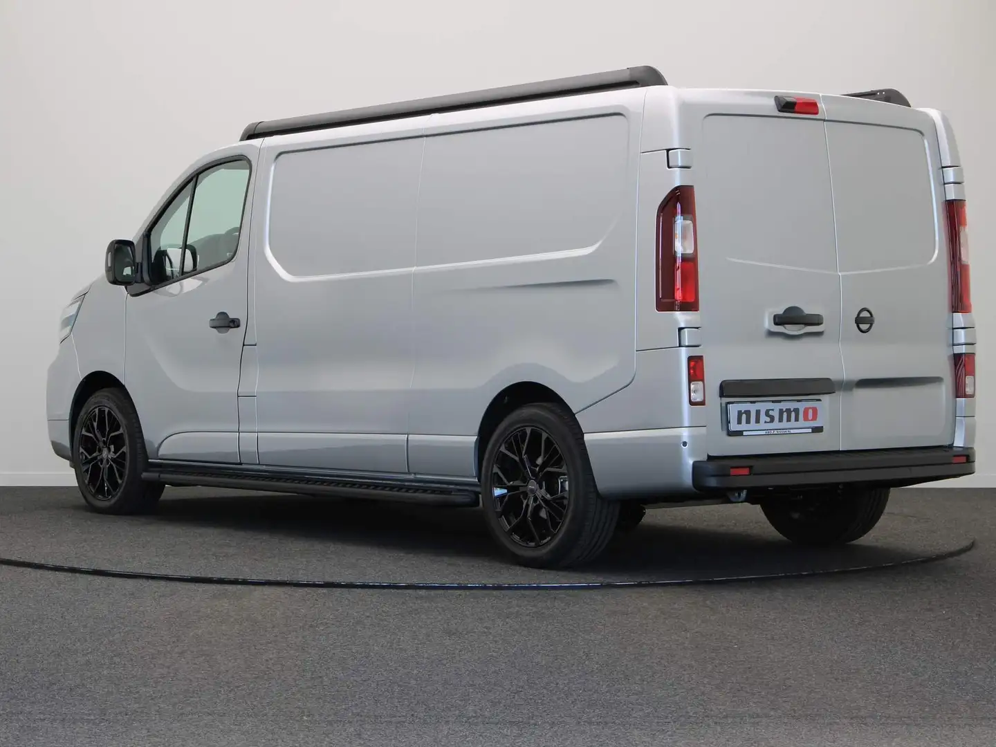 Nissan Primastar 2.0 dCi 170pk L2H1 Nismo+ | Achteruitrijcamera | 5 Zilver - 2