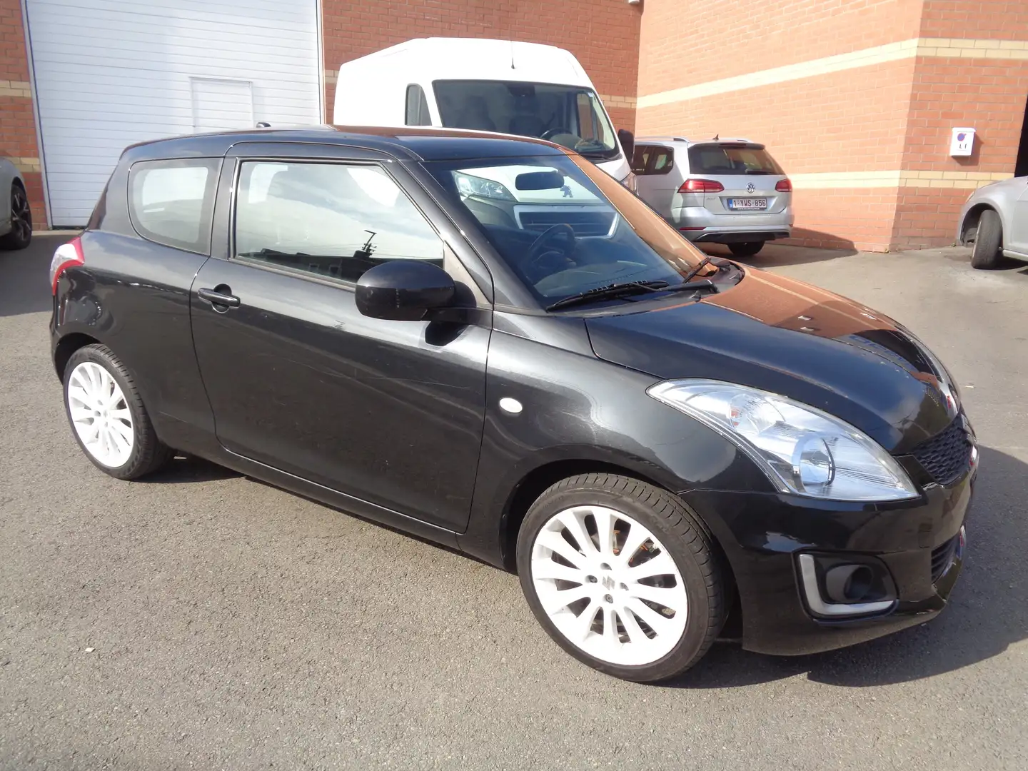 Suzuki Swift Swift 1.2i GL AIRCO / JA 17P / GARANTIE 1 AN Noir - 1