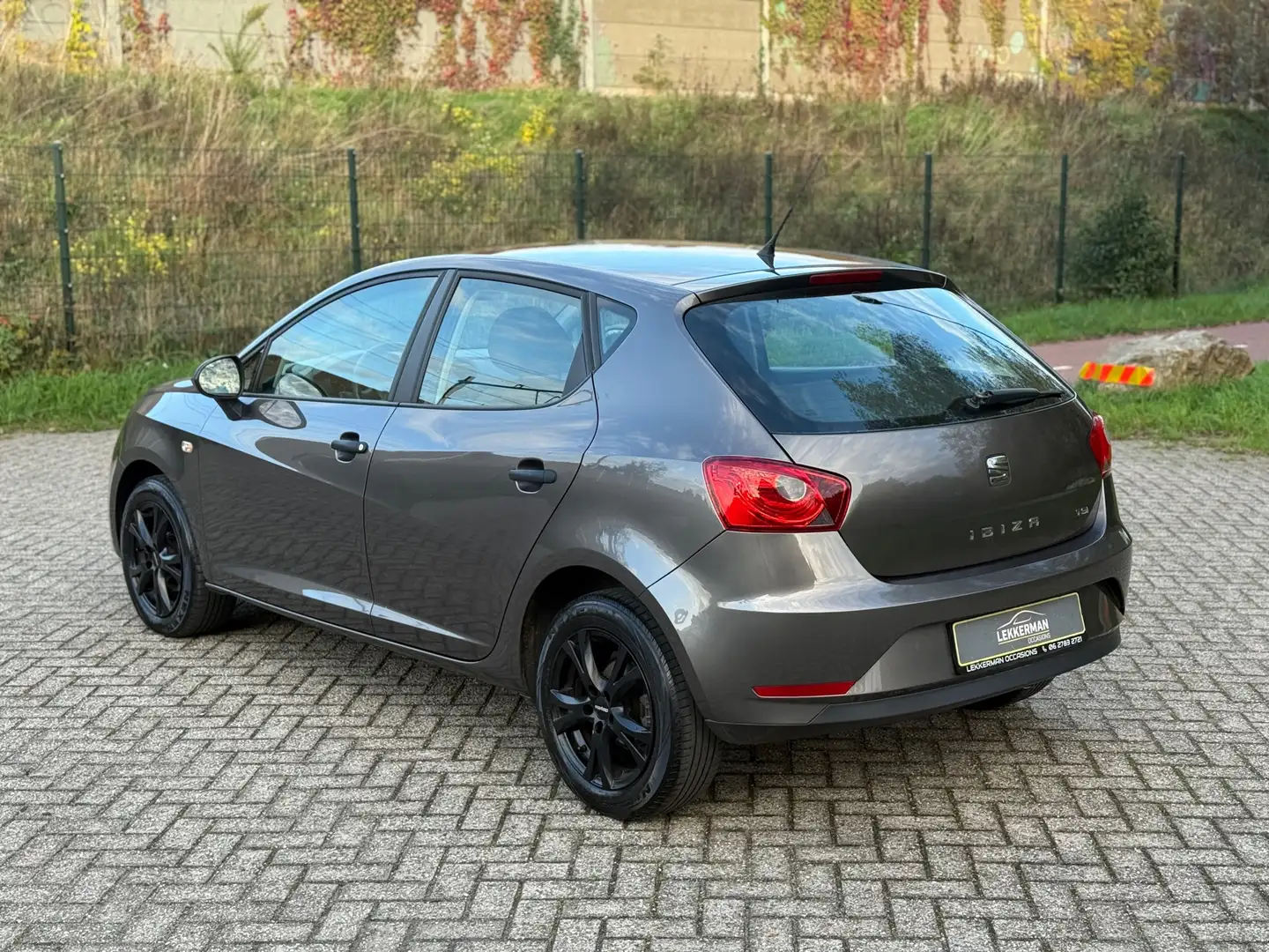 SEAT Ibiza 1.2 TSI Style 105PK I 1E EIGENAAR I AIRCO I NIEUWE Brun - 2