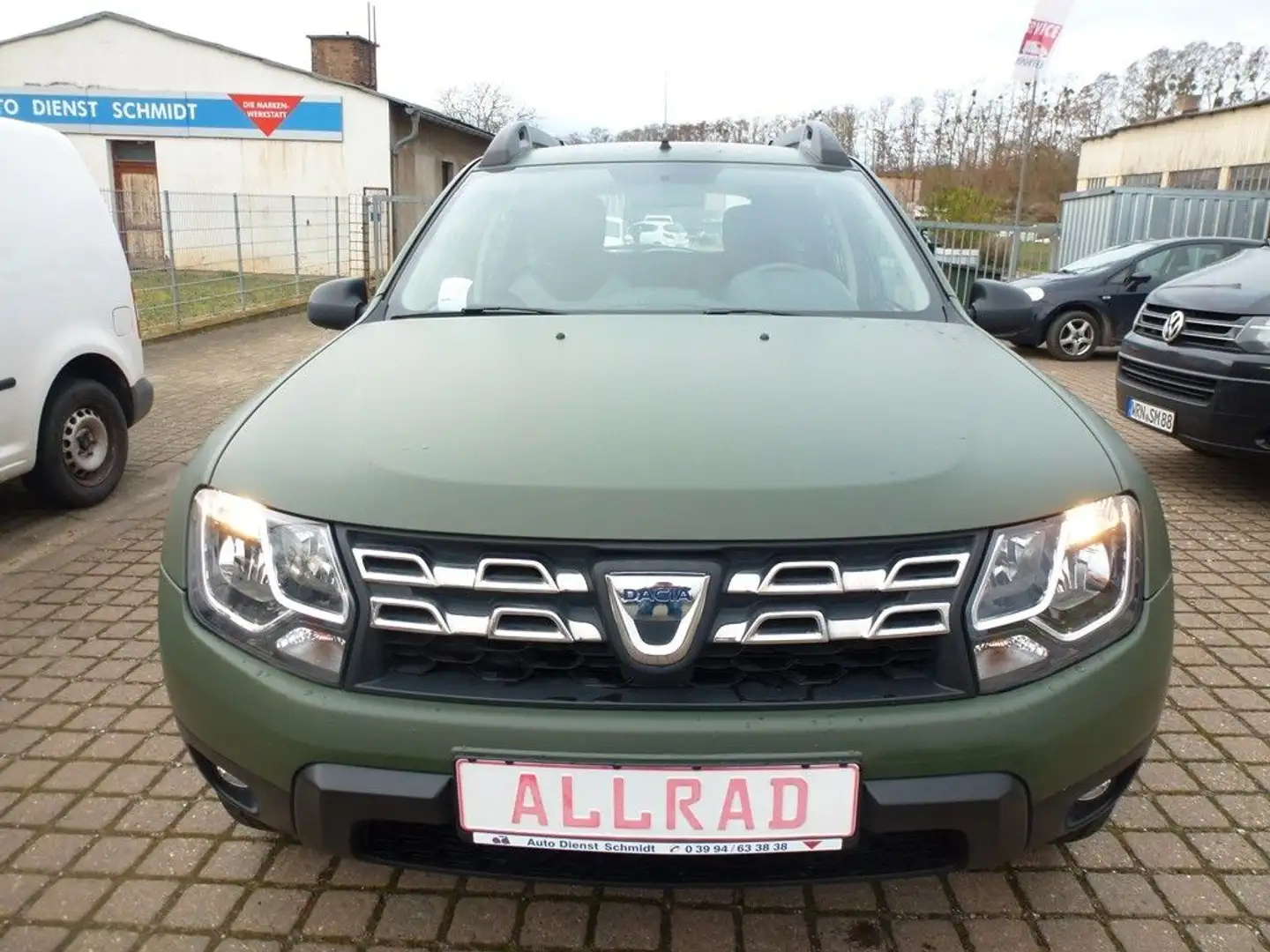 Dacia Duster I Laureate 4x4 TOP ZUSTAND !! Grün - 2
