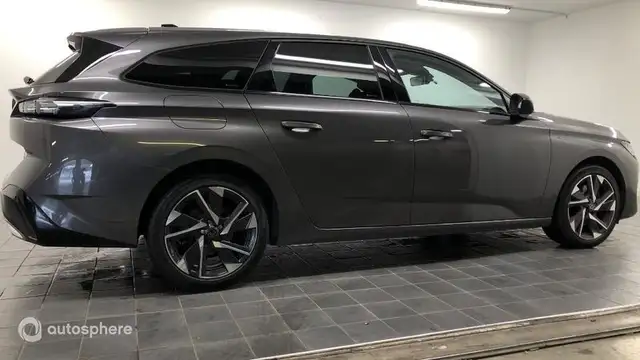 Peugeot 308 view 4