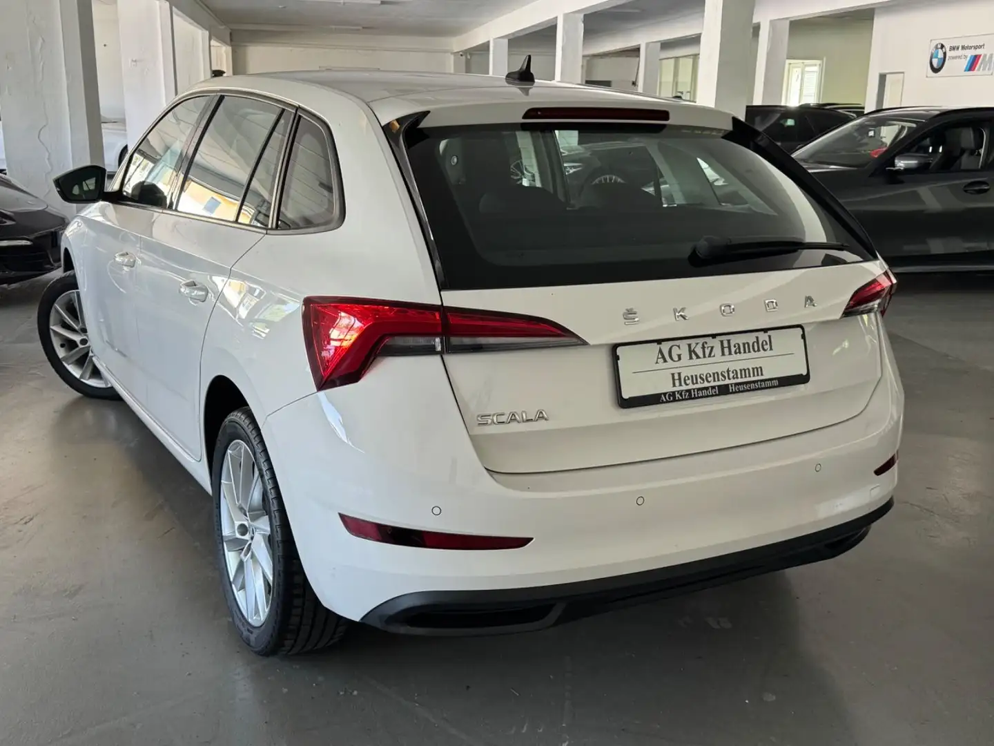 Skoda Scala 1.6 TDI Style/LED/Parksensor/SPUR/TOP Weiß - 2