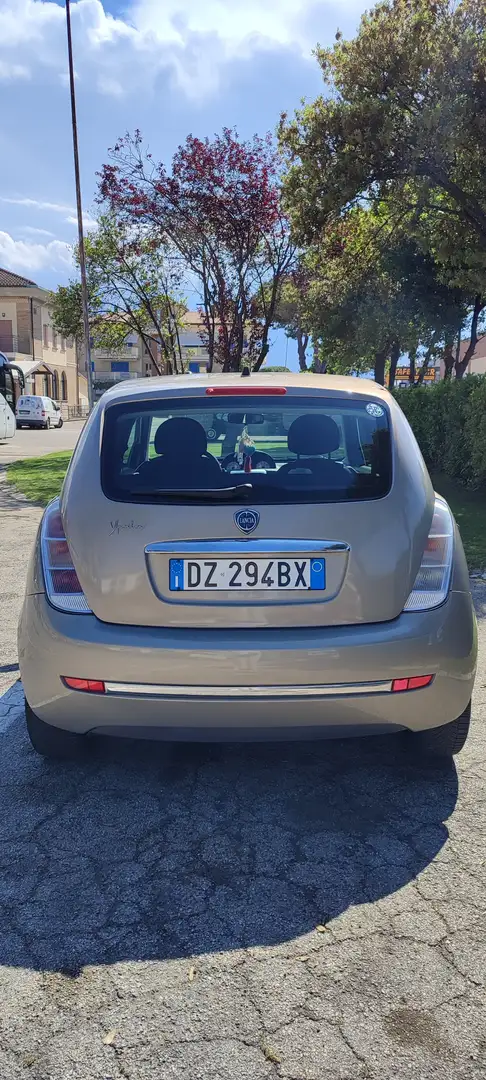 Lancia Ypsilon Ypsilon II 2007 1.4 8v New Oro (oro) ecochic Gpl Oro - 2
