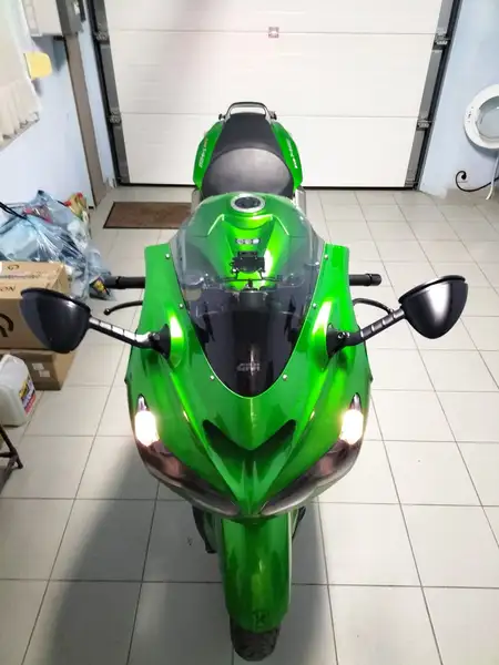 Kawasaki ZZR 1400 - foto 5
