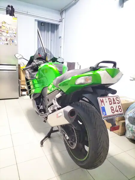 Kawasaki ZZR 1400 - foto 3