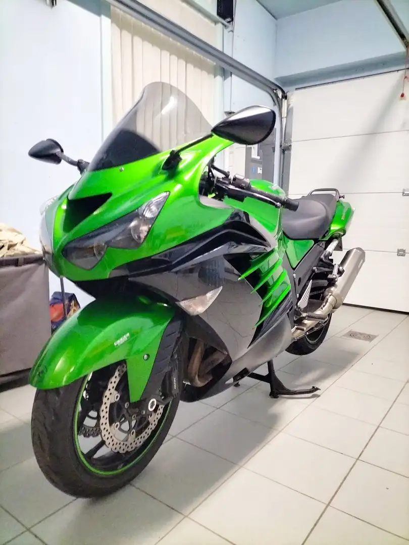 Kawasaki ZZR 1400 Kawasaki ZX14R - 1