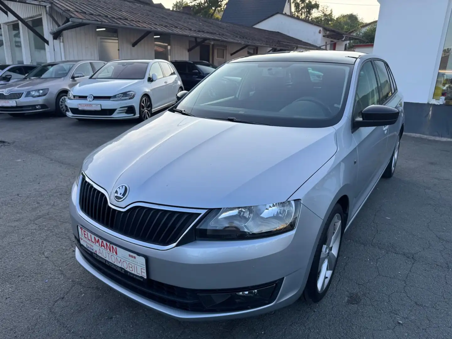 Skoda Rapid/Spaceback Spaceback Elegance Silber - 1
