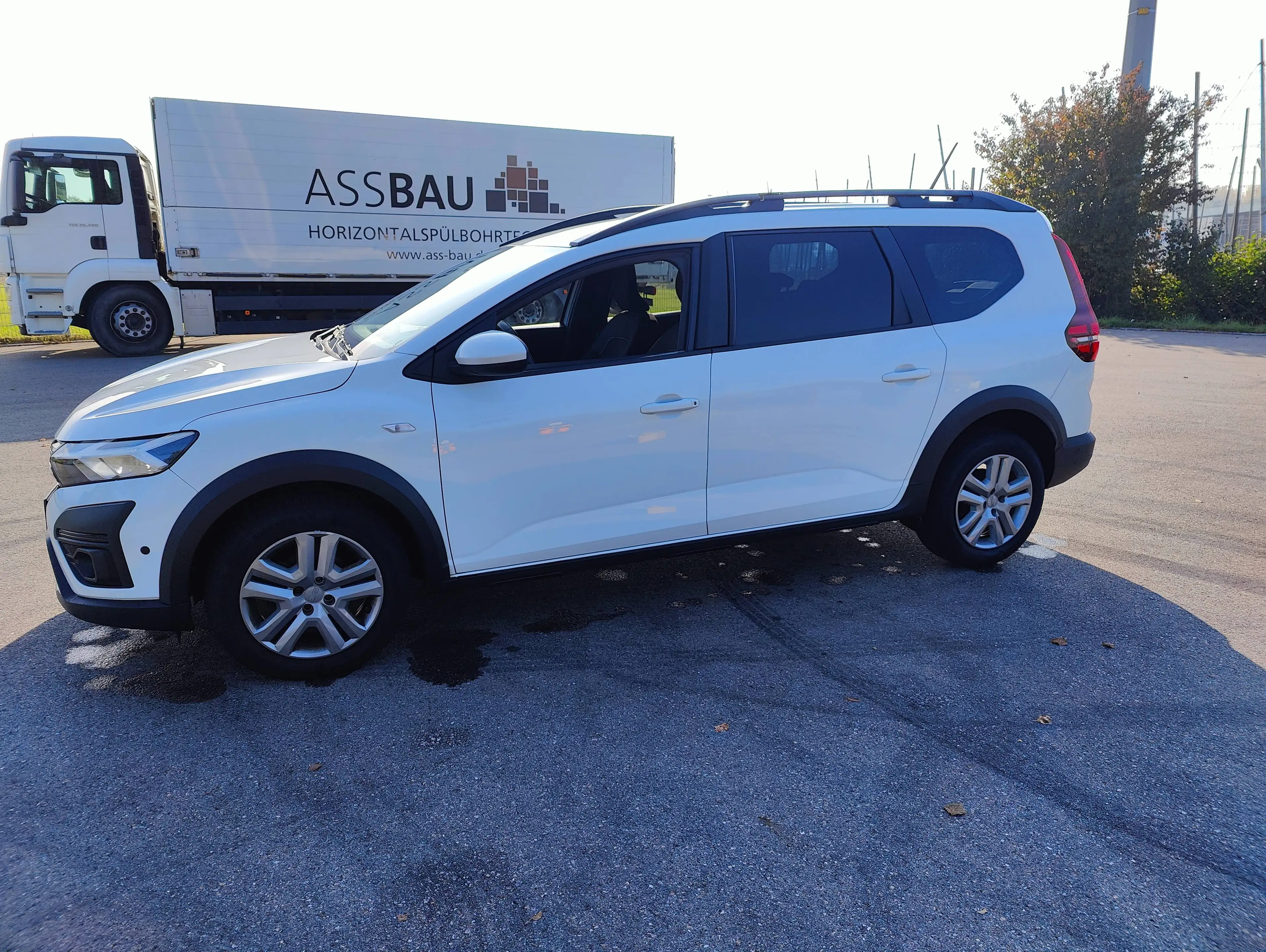 Dacia Jogger Expression / KAMERA / NAVI / KLIMAAUTOMATIK — photo 3