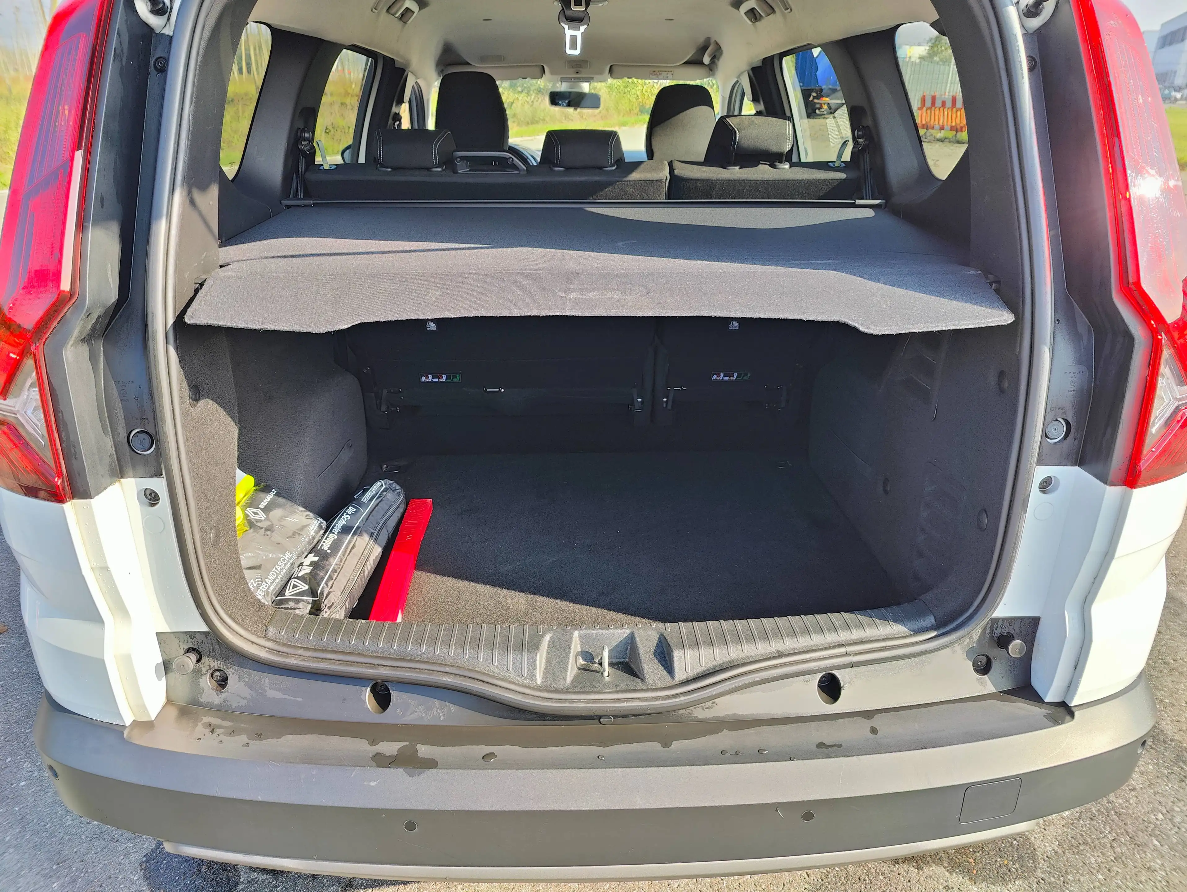 Dacia Jogger Expression / KAMERA / NAVI / KLIMAAUTOMATIK — photo 18