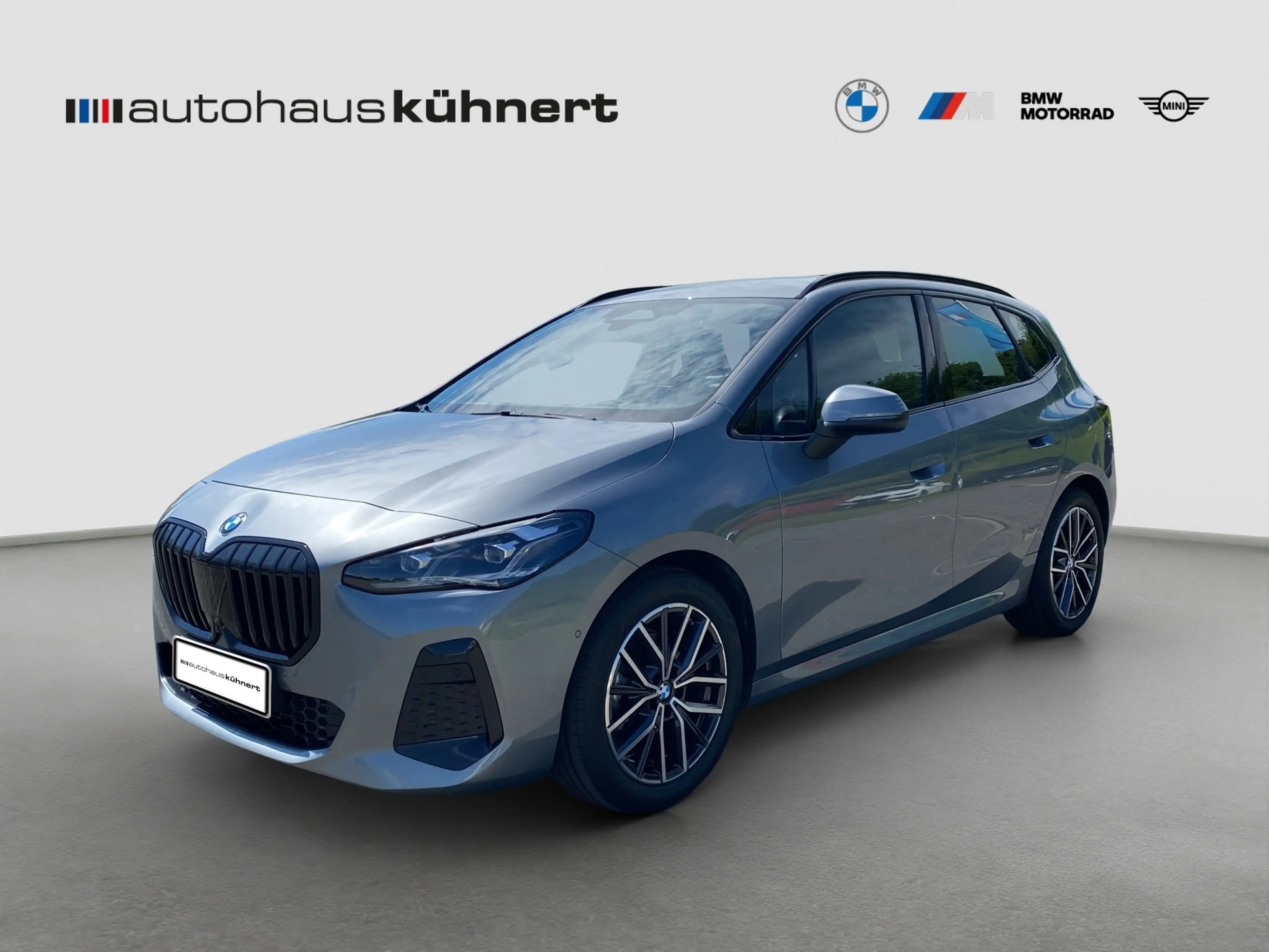 BMW 220 220i Active Tourer ///M-Sport ACC AHK SpurAss — photo 2