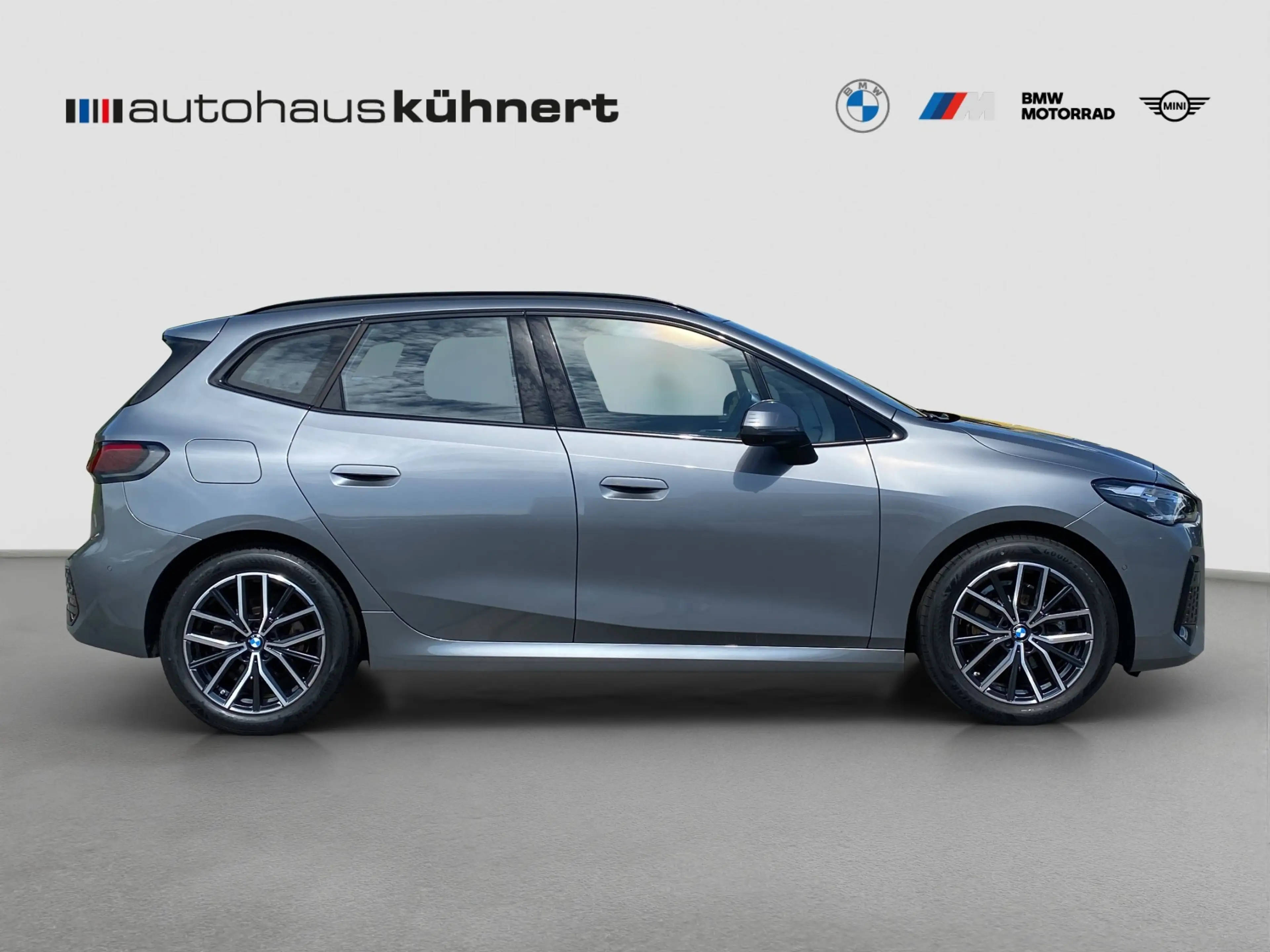 BMW 220 220i Active Tourer ///M-Sport ACC AHK SpurAss — photo 8
