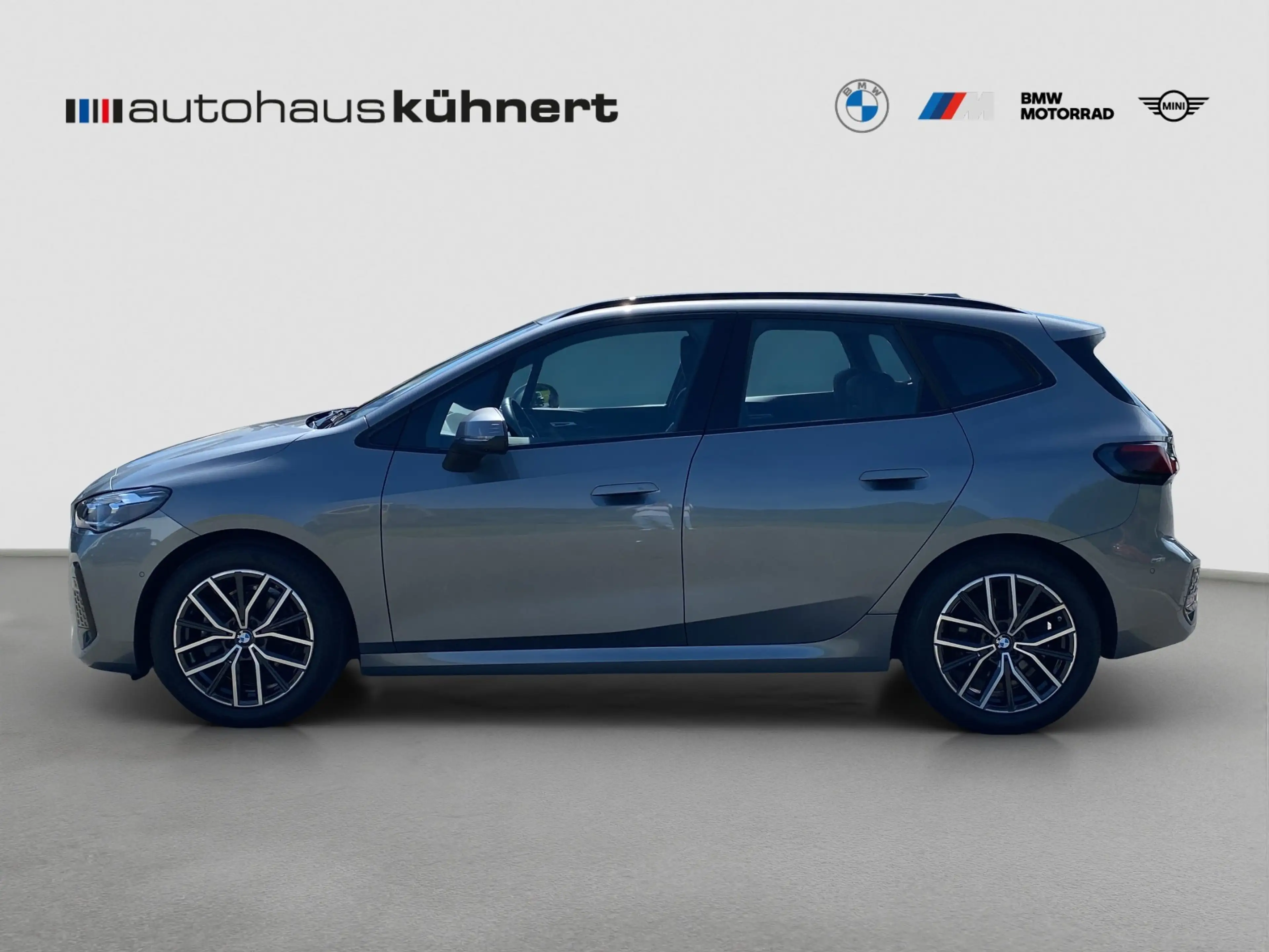 BMW 220 220i Active Tourer ///M-Sport ACC AHK SpurAss — photo 4