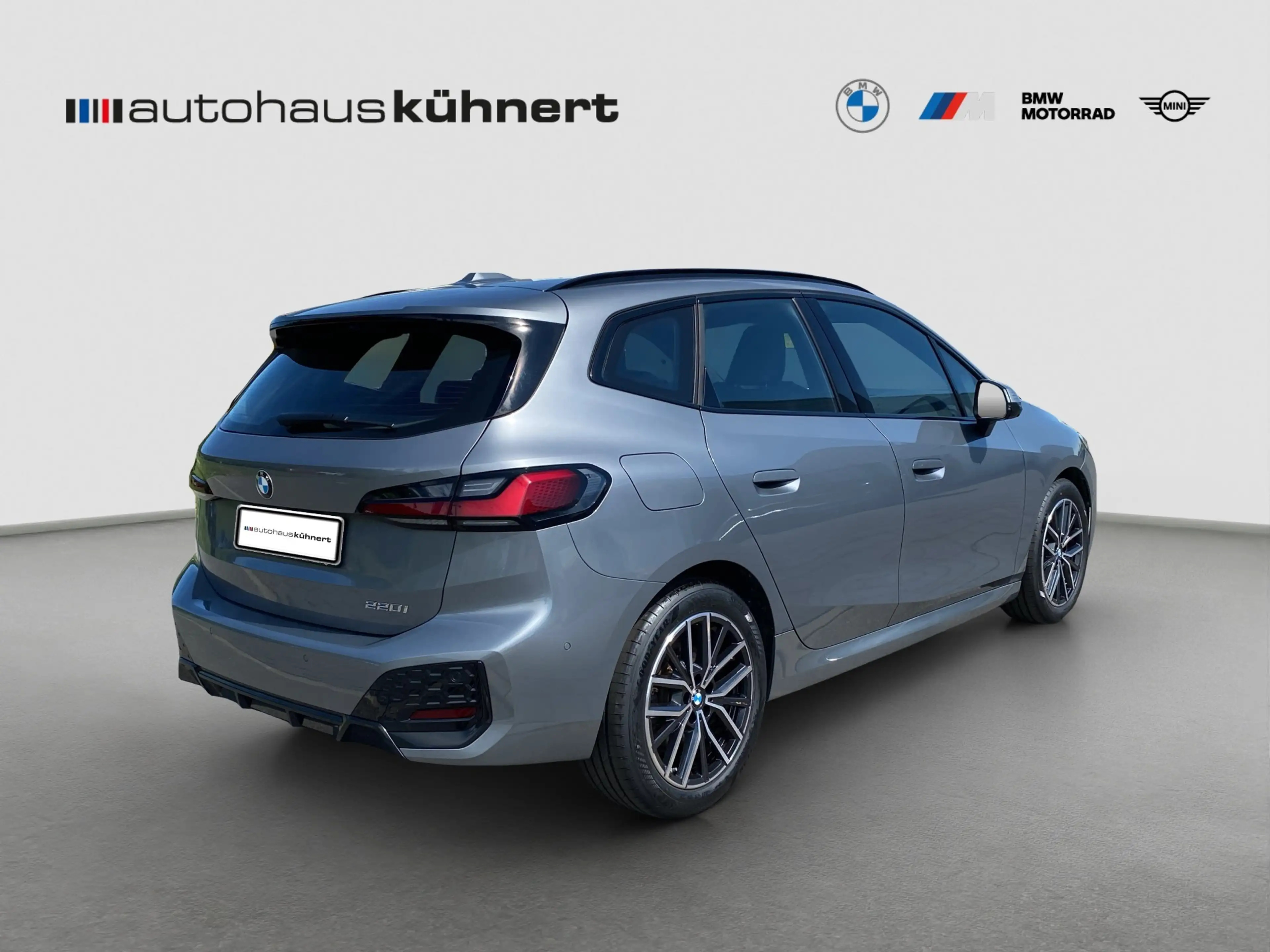 BMW 220 220i Active Tourer ///M-Sport ACC AHK SpurAss — photo 7