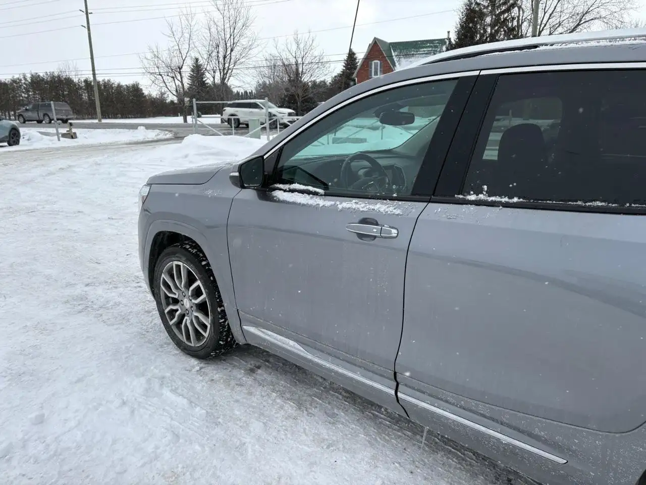 GMC Terrain photo GMC Terrain