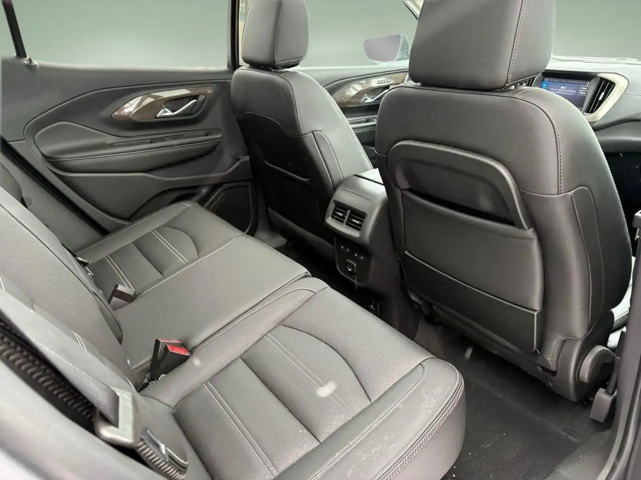 GMC Terrain photo GMC Terrain