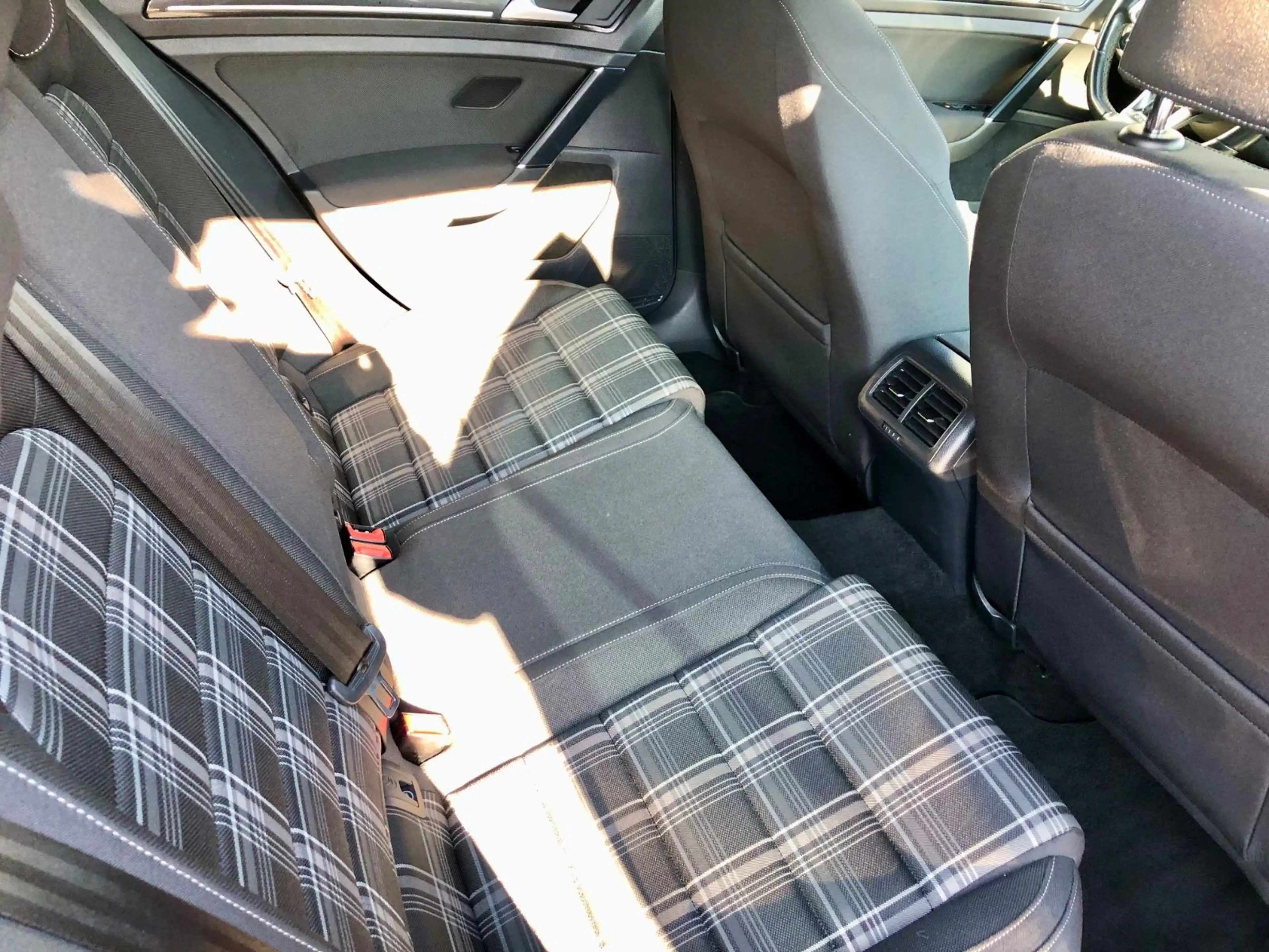 Volkswagen Golf VII Lim. GTD/Sitzhz/BI Xenon/Navi/Kamera — photo 10