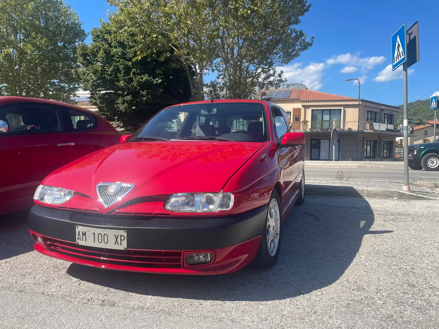 Alfa Romeo 145 1452.0 Quadrifoglio Rot - 1