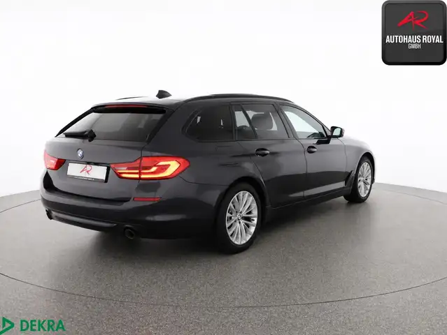 BMW 5 Series view 5