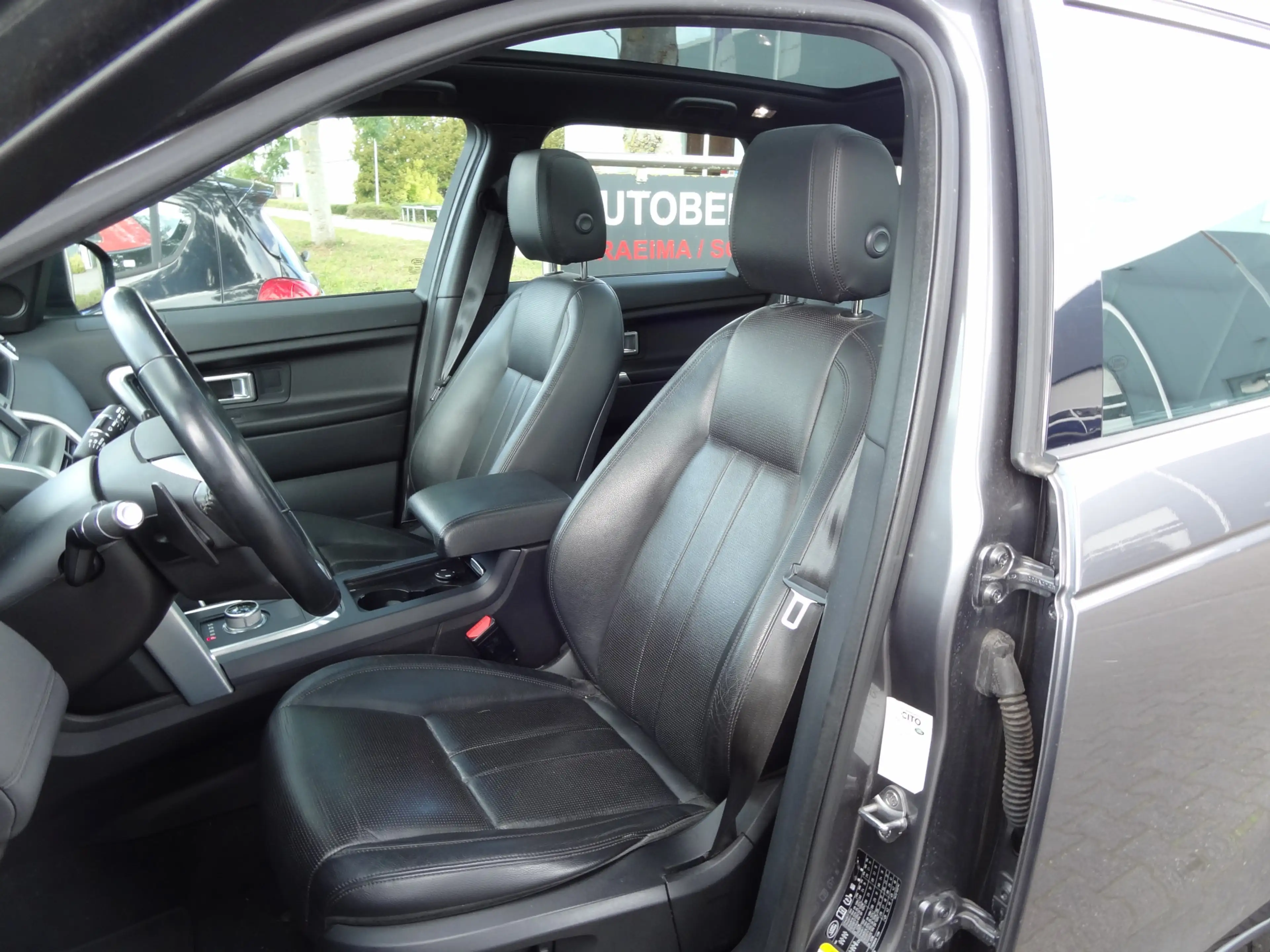 Land Rover Discovery Sport 2.0 TD4 Urban Series SE Dynamic — photo 6