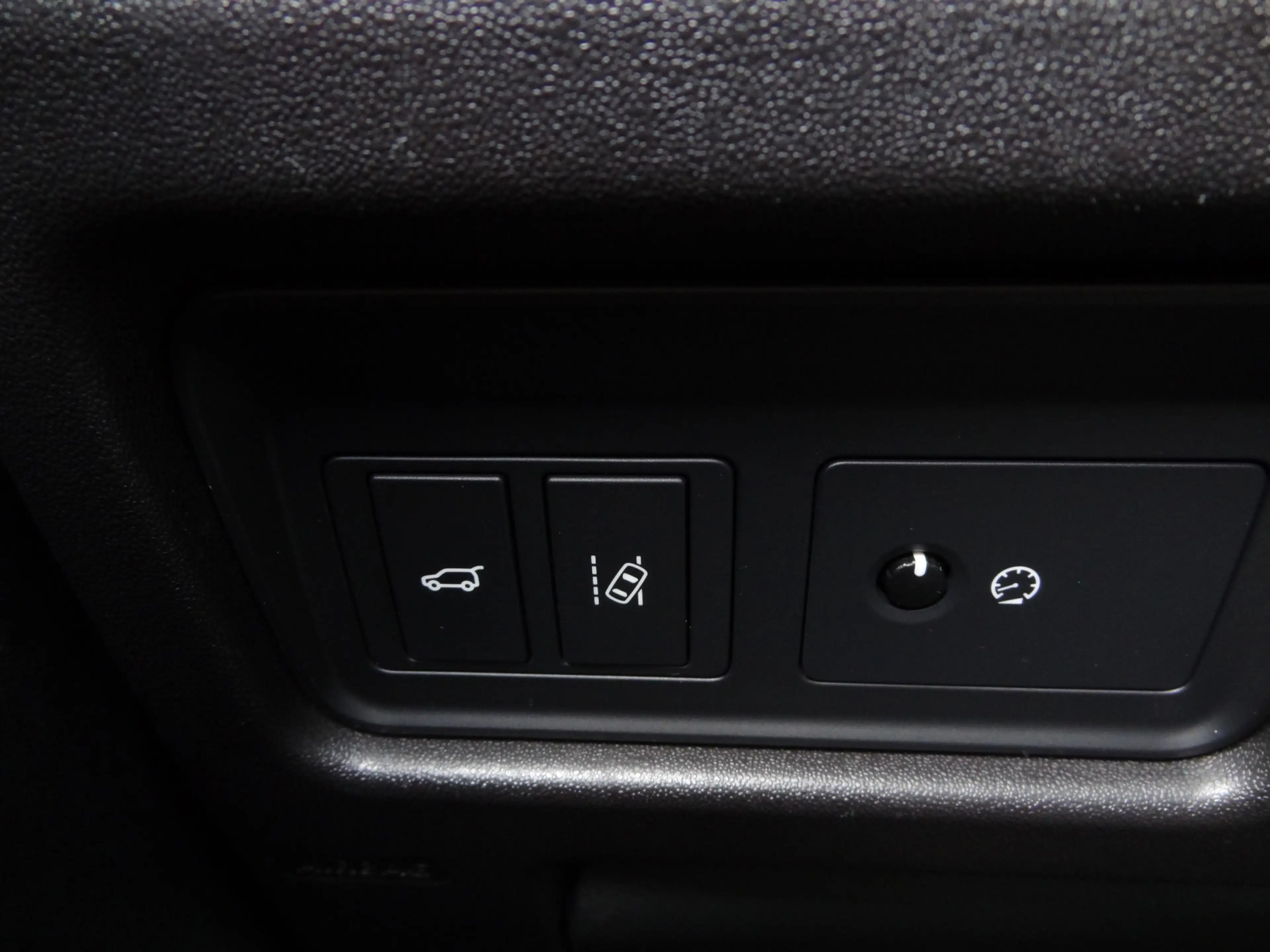 Land Rover Discovery Sport 2.0 TD4 Urban Series SE Dynamic — photo 17