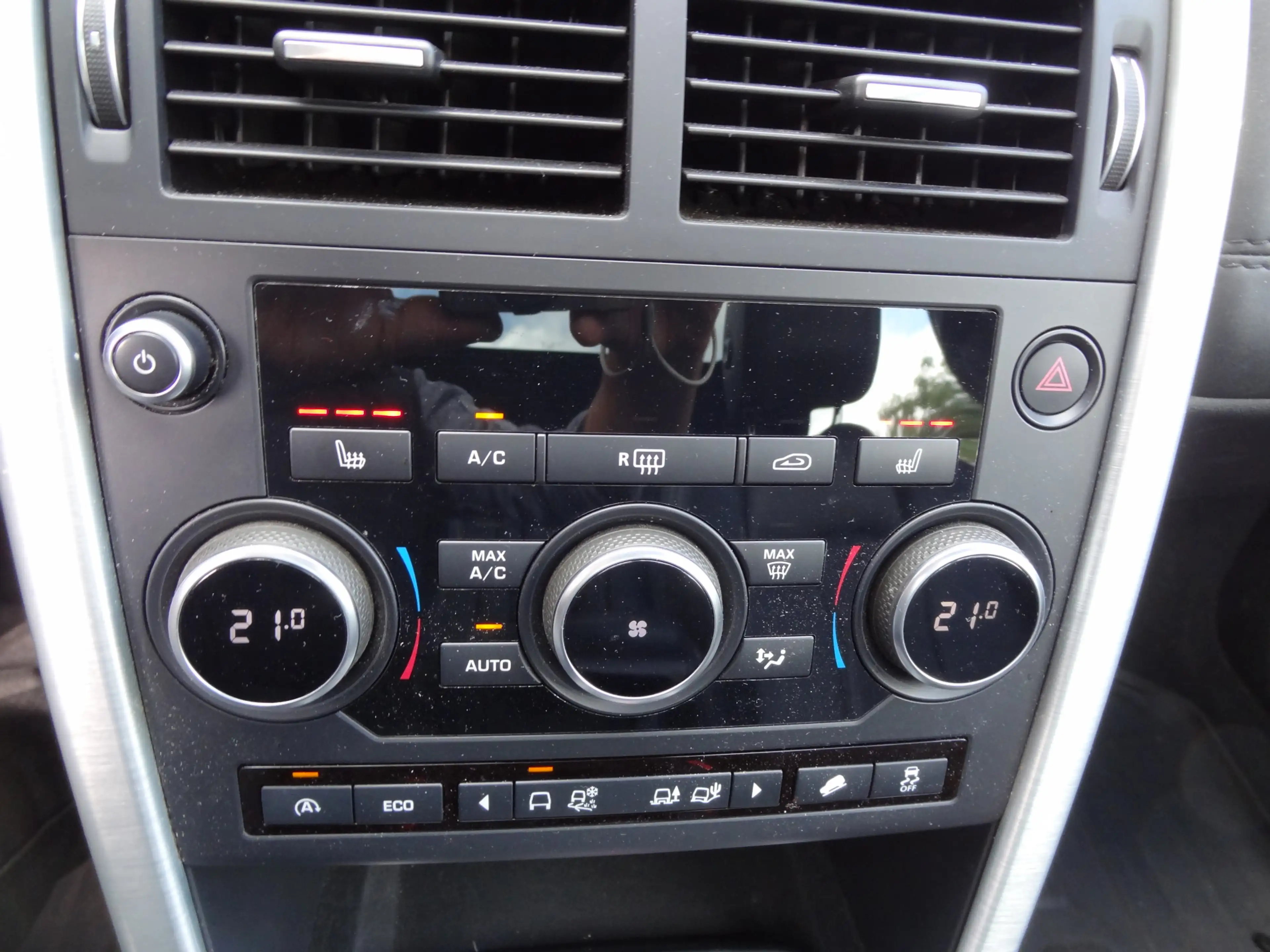 Land Rover Discovery Sport 2.0 TD4 Urban Series SE Dynamic — photo 14