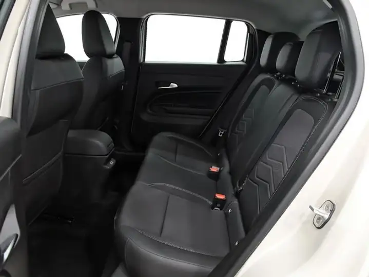 Jeep Avenger 2025, foto 9