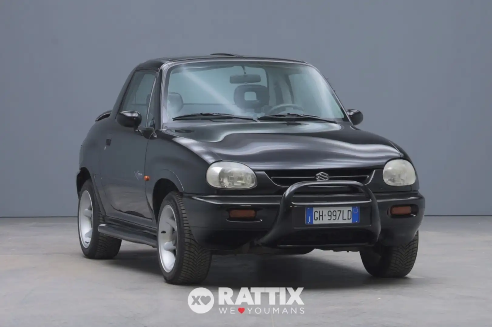 Suzuki X-90 1.6 94CV Cabrio Hard Top 4x4 Noir - 1