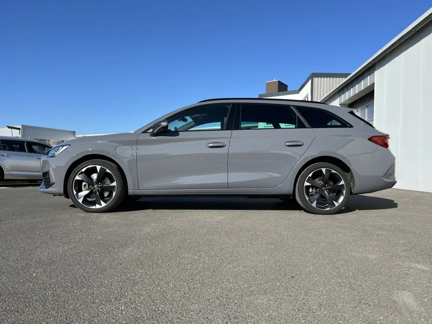 CUPRA Leon SP 1.4 TSI e-Hybrid 163€ m. 20% Anzahlung AHK Di Šedá - 2