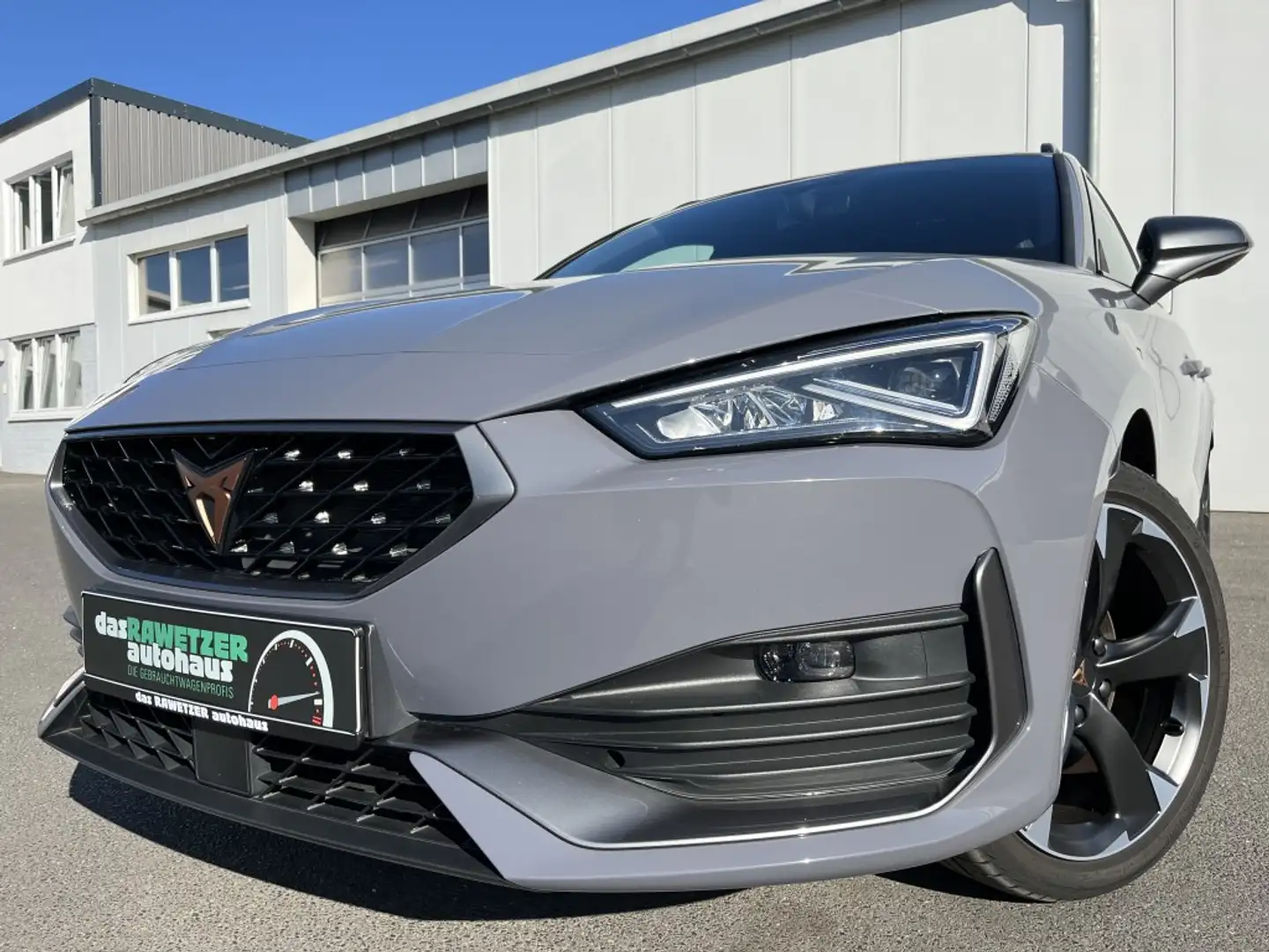 CUPRA Leon SP 1.4 TSI e-Hybrid 163€ m. 20% Anzahlung AHK Di Šedá - 1