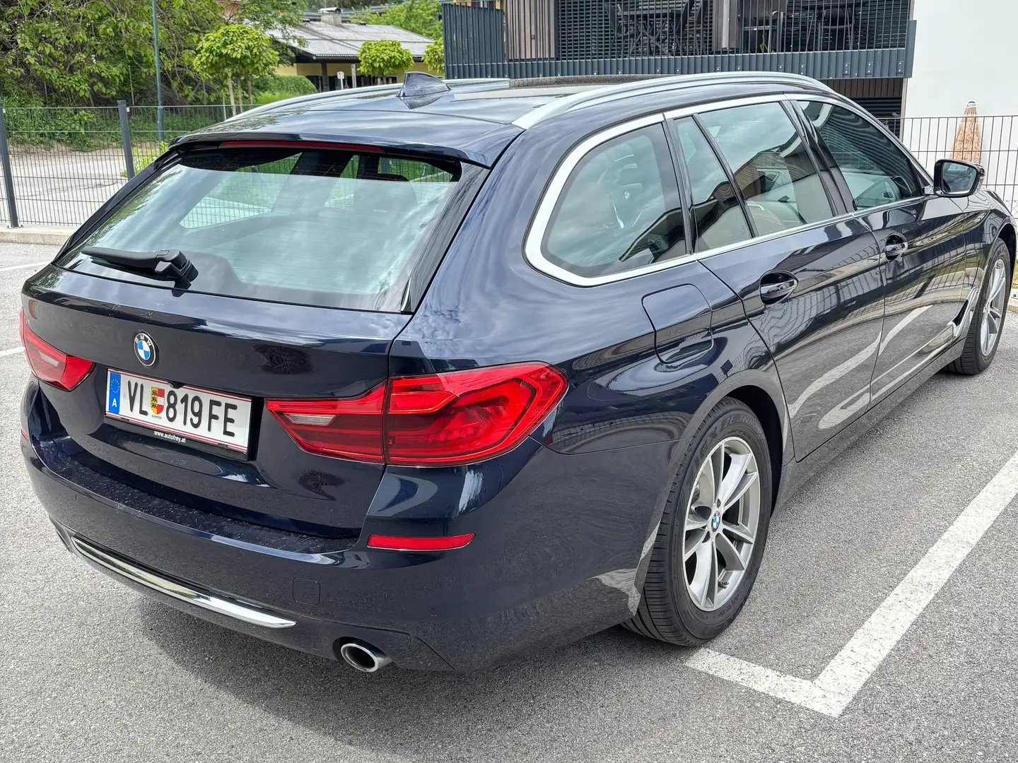 BMW 520 520d Touring Aut. Blau - 1