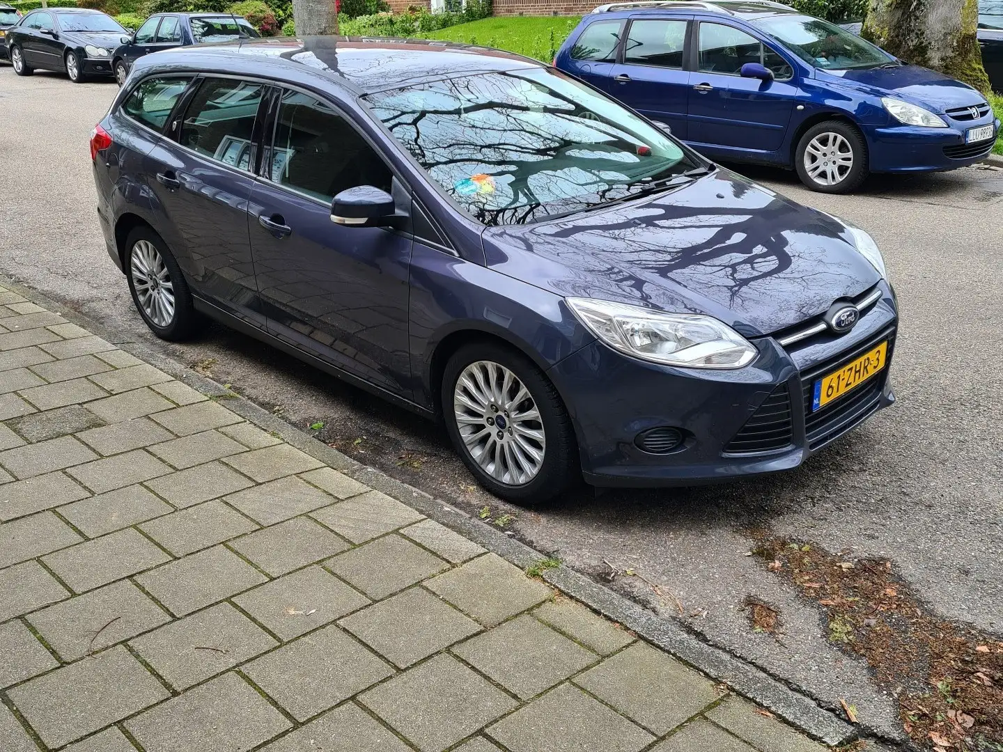 Ford Focus 1.6 TDCi ECOnetic 88g Start-Stopp-System Trend Paars - 2
