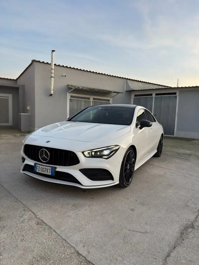 Mercedes-Benz CLA 220 Night Edition 4matic auto - 1