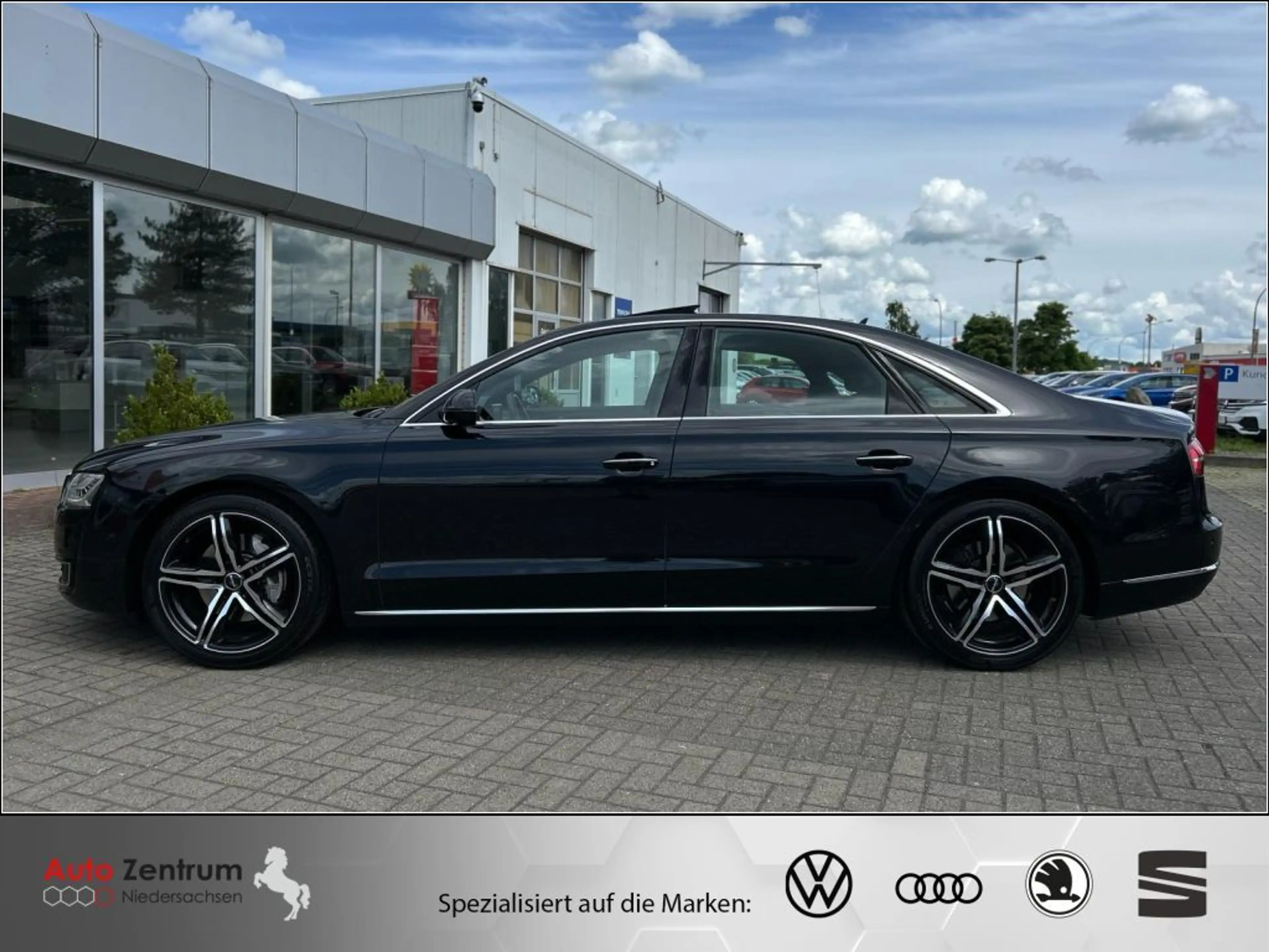 Audi A8 3.0 TDI BOSE Nachtsicht Matrx HUD PANO Standheizng — photo 10
