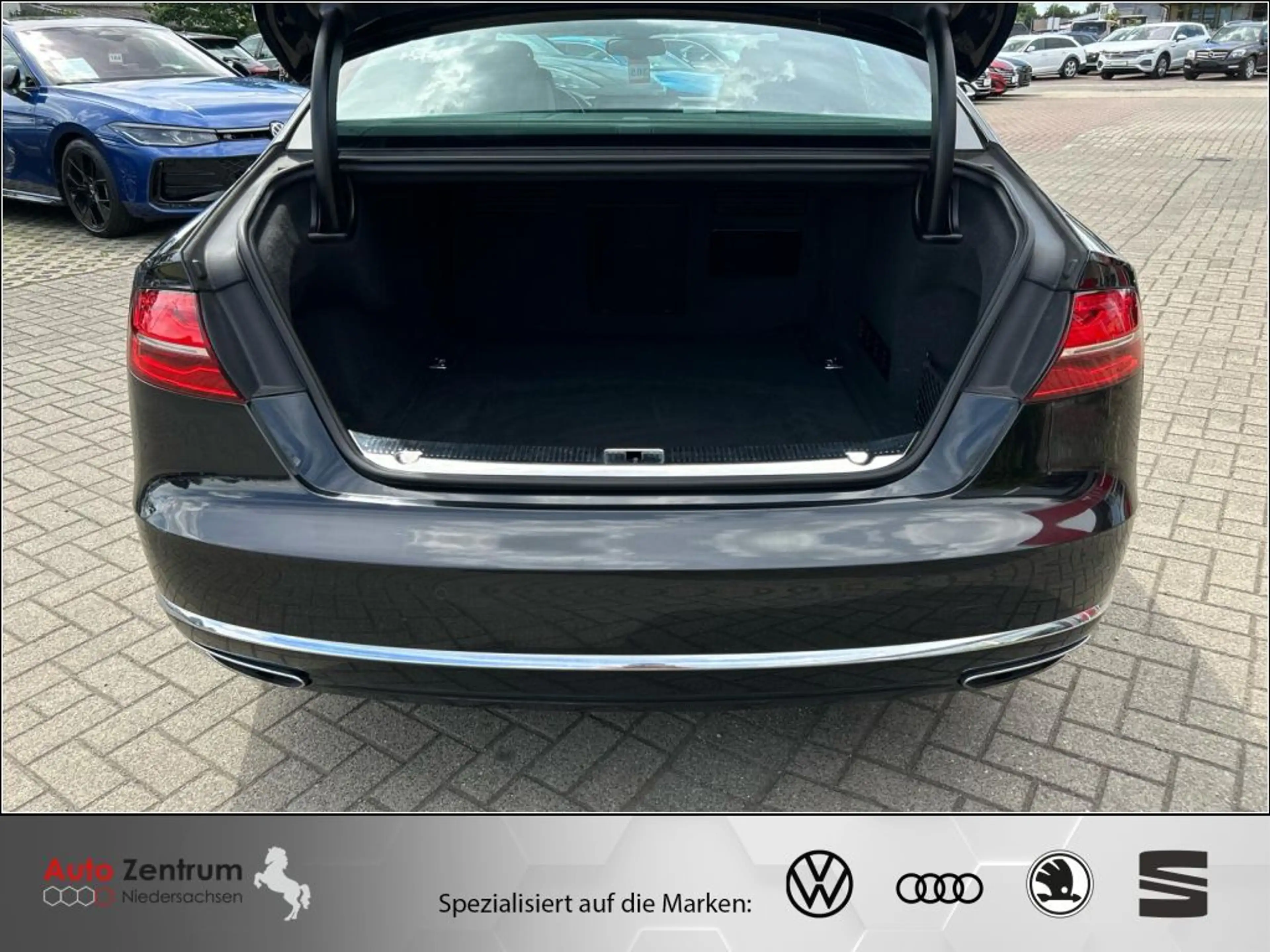 Audi A8 3.0 TDI BOSE Nachtsicht Matrx HUD PANO Standheizng — photo 7