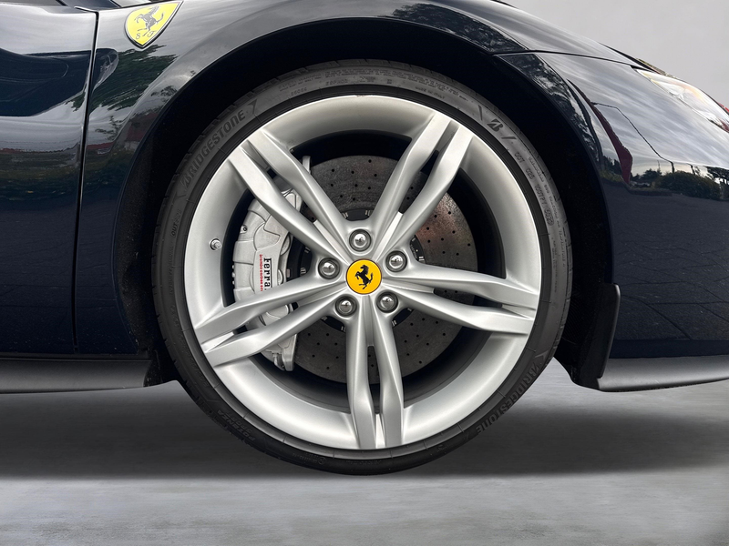 Ferrari 296 GTS *20'' Schmiedefelge*Premium HiFi* — photo 12