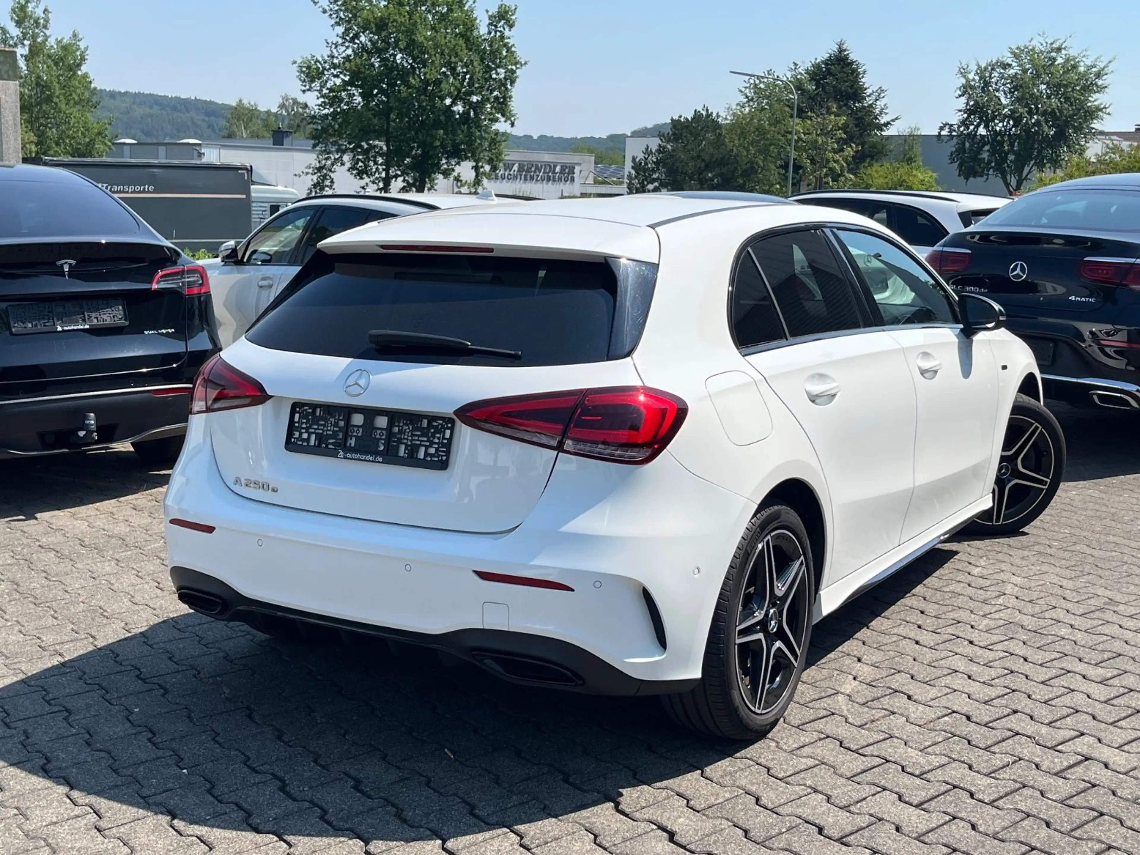 Mercedes-Benz A 250 e AMG Edition LED Night Ambiente — photo 6