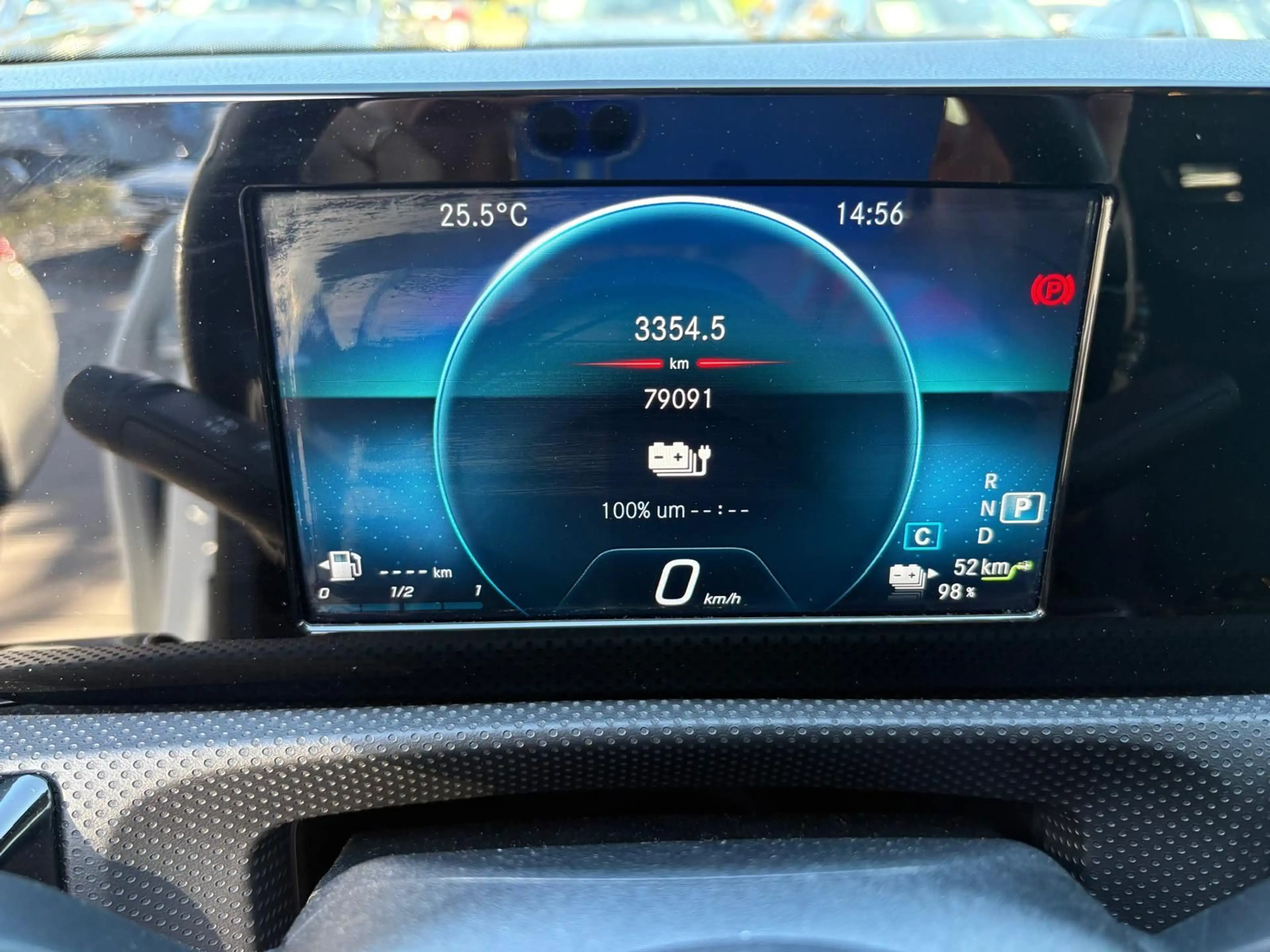 Mercedes-Benz A 250 e AMG Edition LED Night Ambiente — photo 13