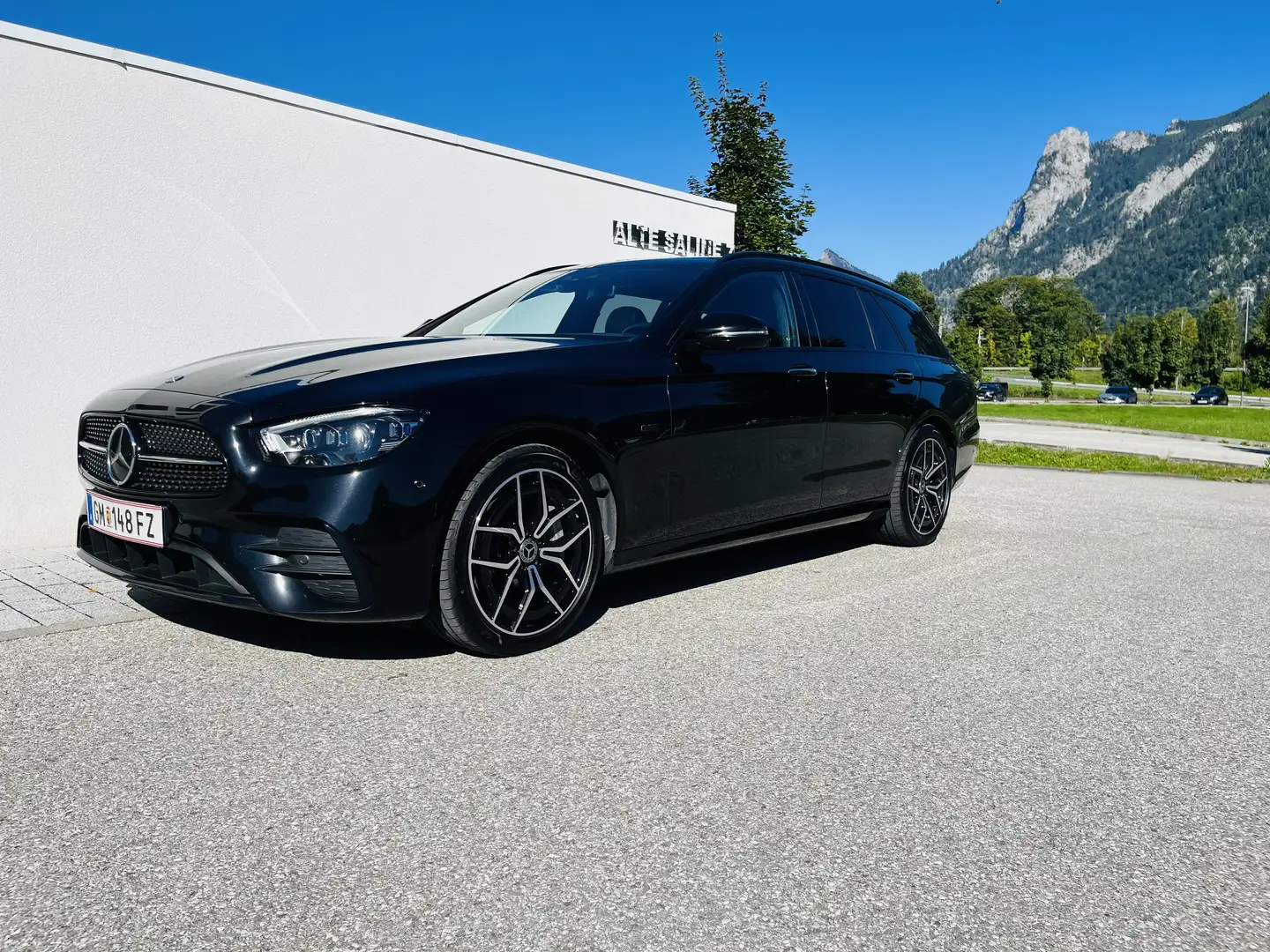 Mercedes-Benz E 300 de T Exclusive Aut. Schwarz - 1