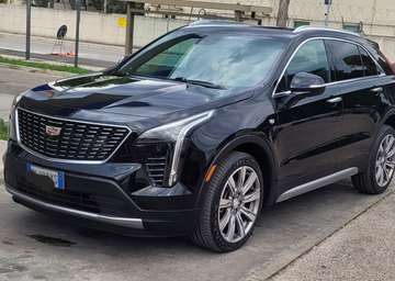 XT4 2.0 td Premium Luxury awd auto