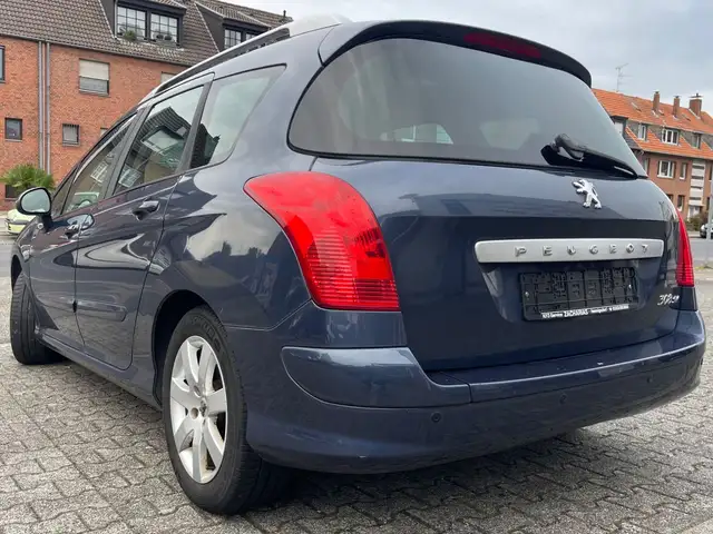 Peugeot 308 view 4