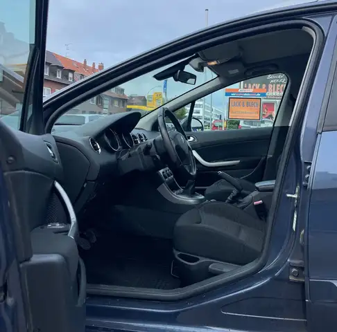 Peugeot 308 view 13