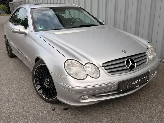 Mercedes-Benz CLK 240 *AUT*SHZ*STANDHEIZUNG