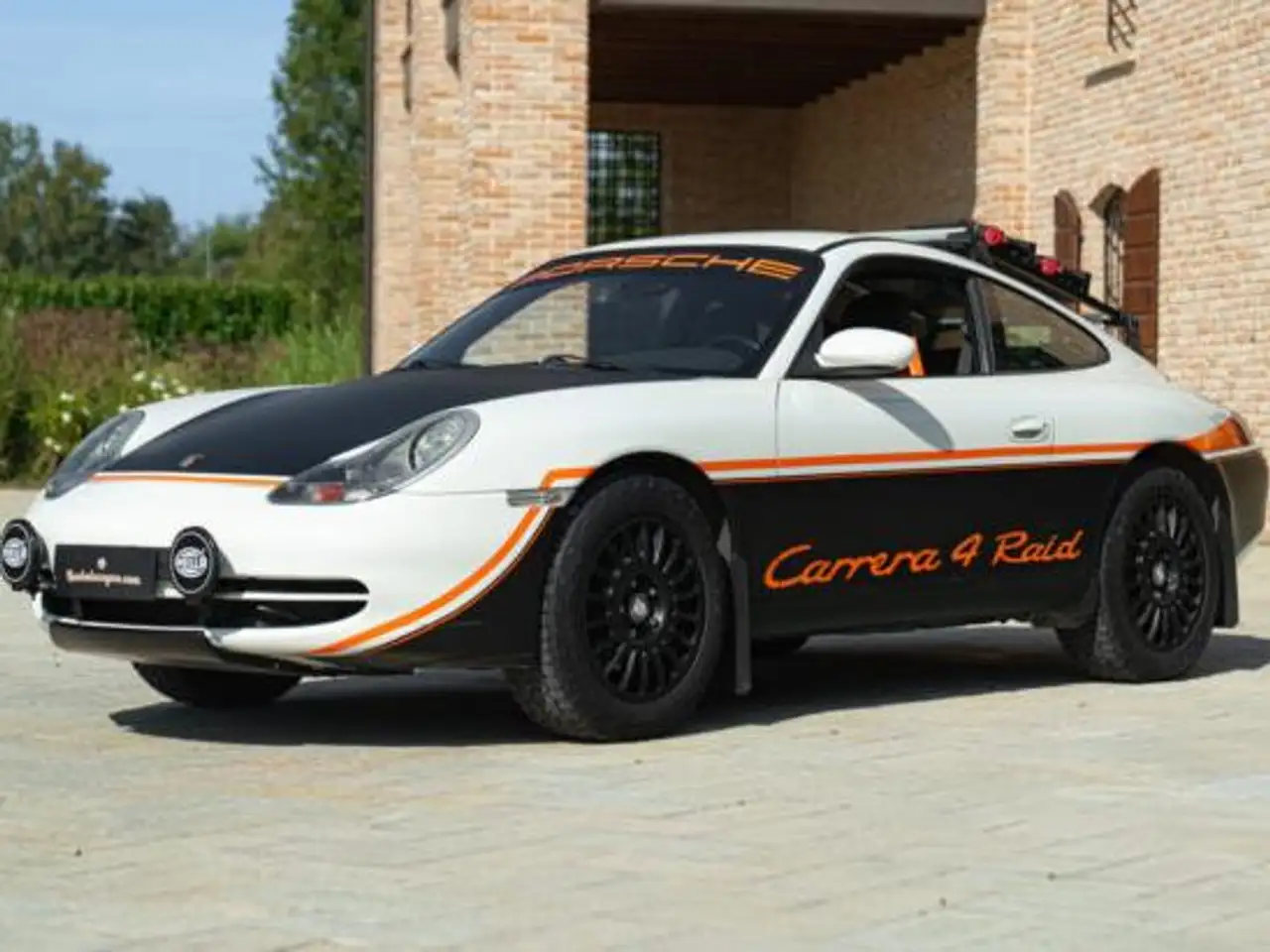 Porsche 911 (996) MK1 CARRERA 4 RAID, foto 1