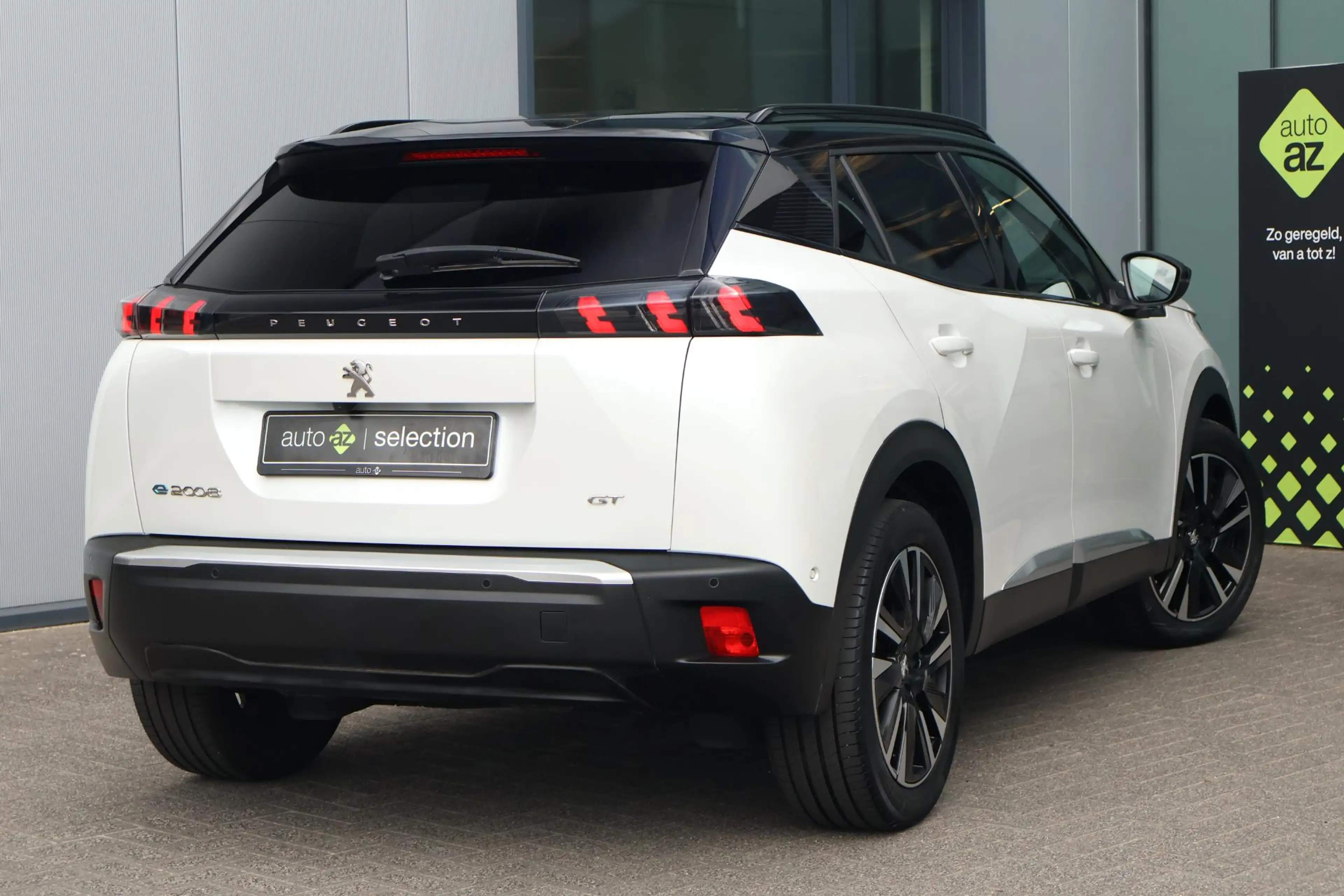 Peugeot e-2008 EV GT Pack 50 kWh / Carplay / Stoelverwarming / Ke — photo 2