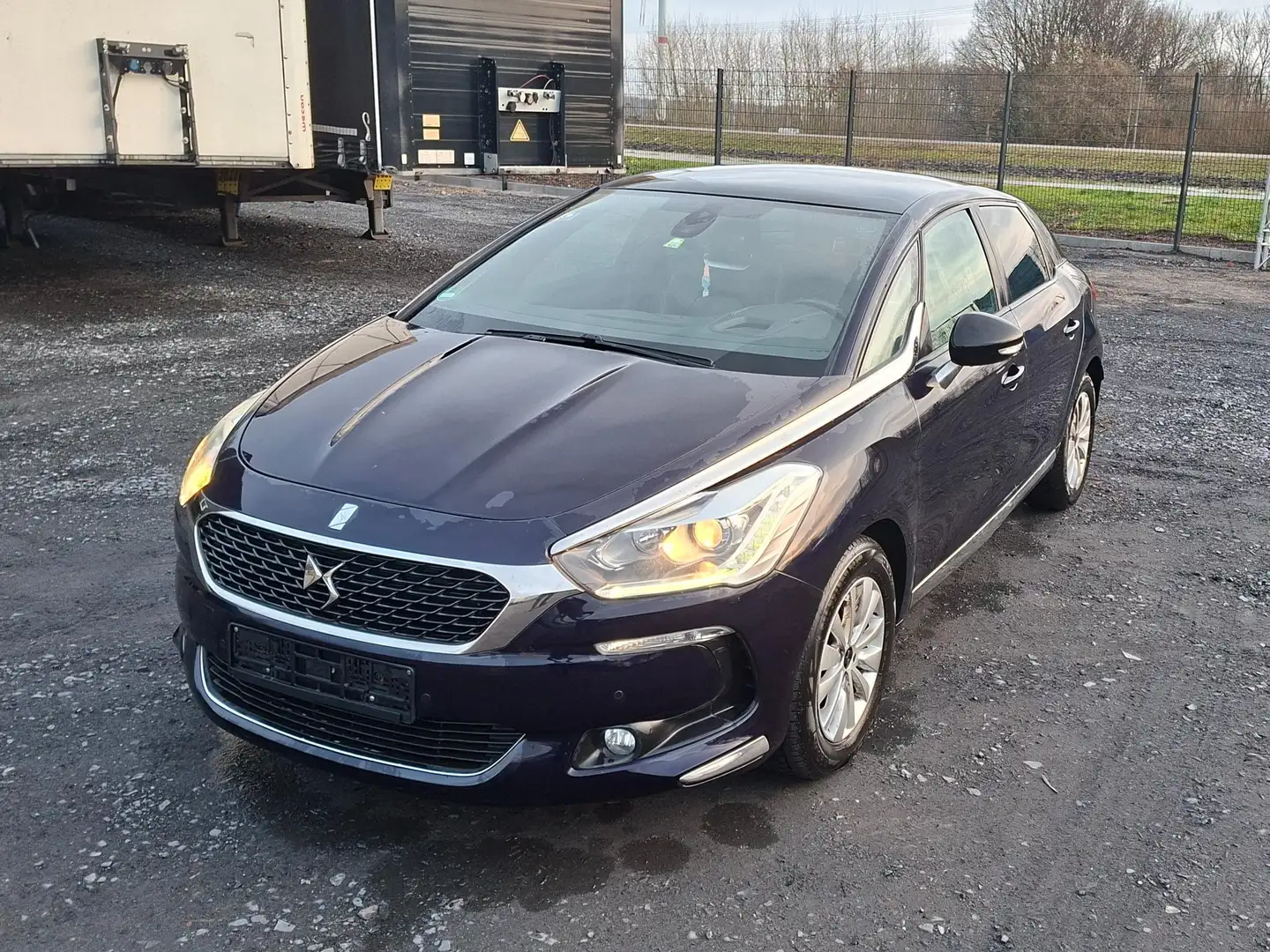 Citroen DS5 Schwarz - 1