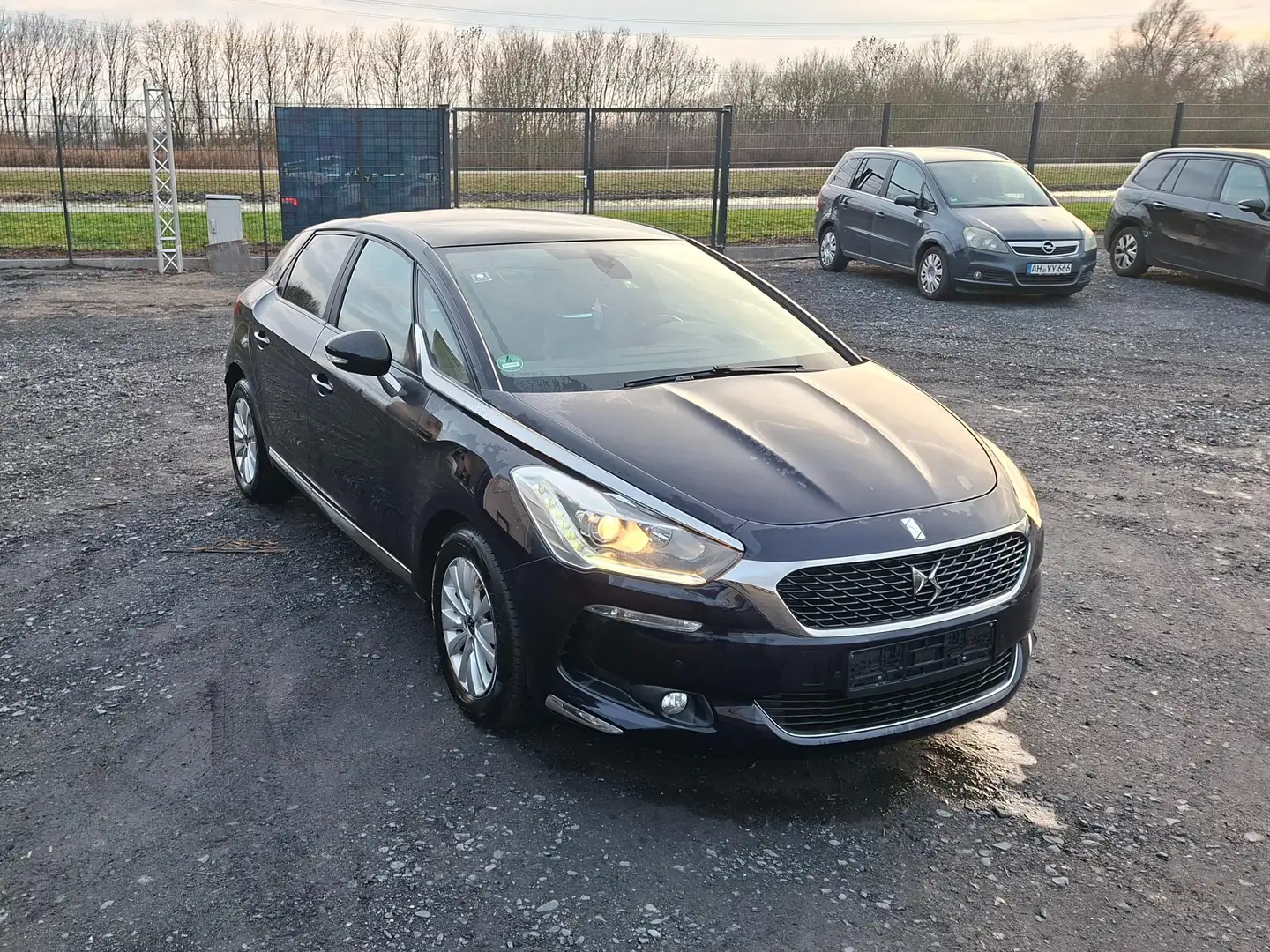 Citroen DS5 Schwarz - 2